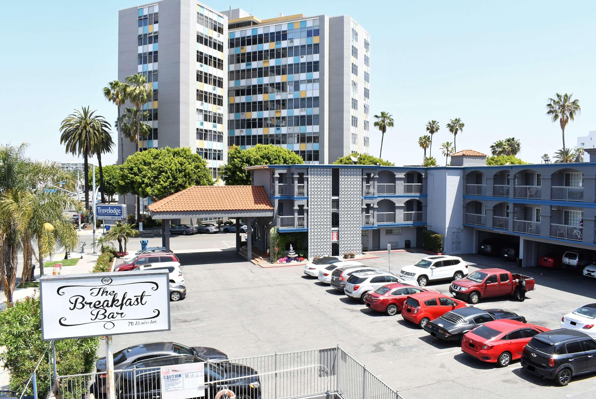 Vista Exterior Travelodge by Wyndham Long Beach Convention Center