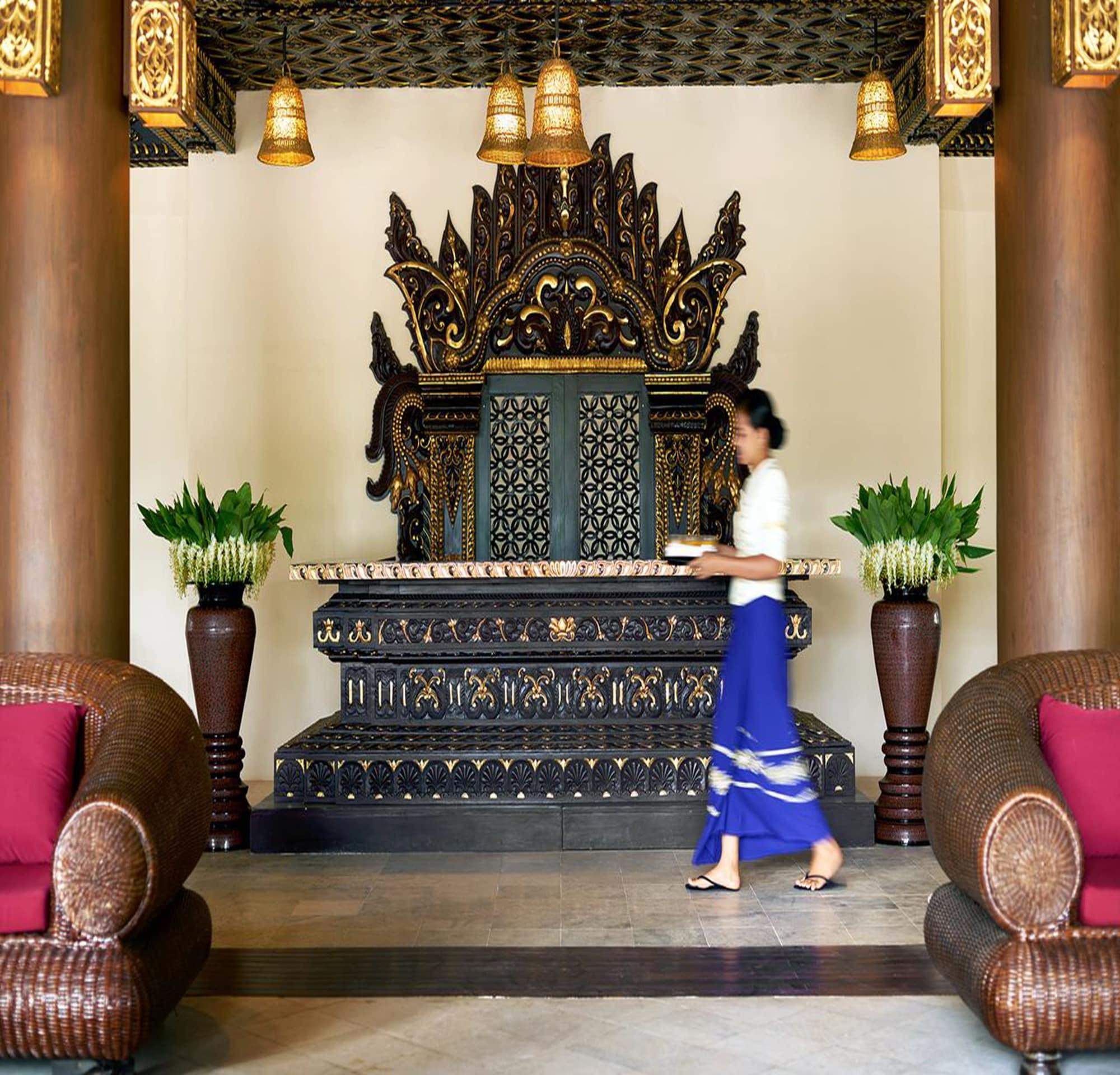 Vista Lobby Royal Palace Hotel