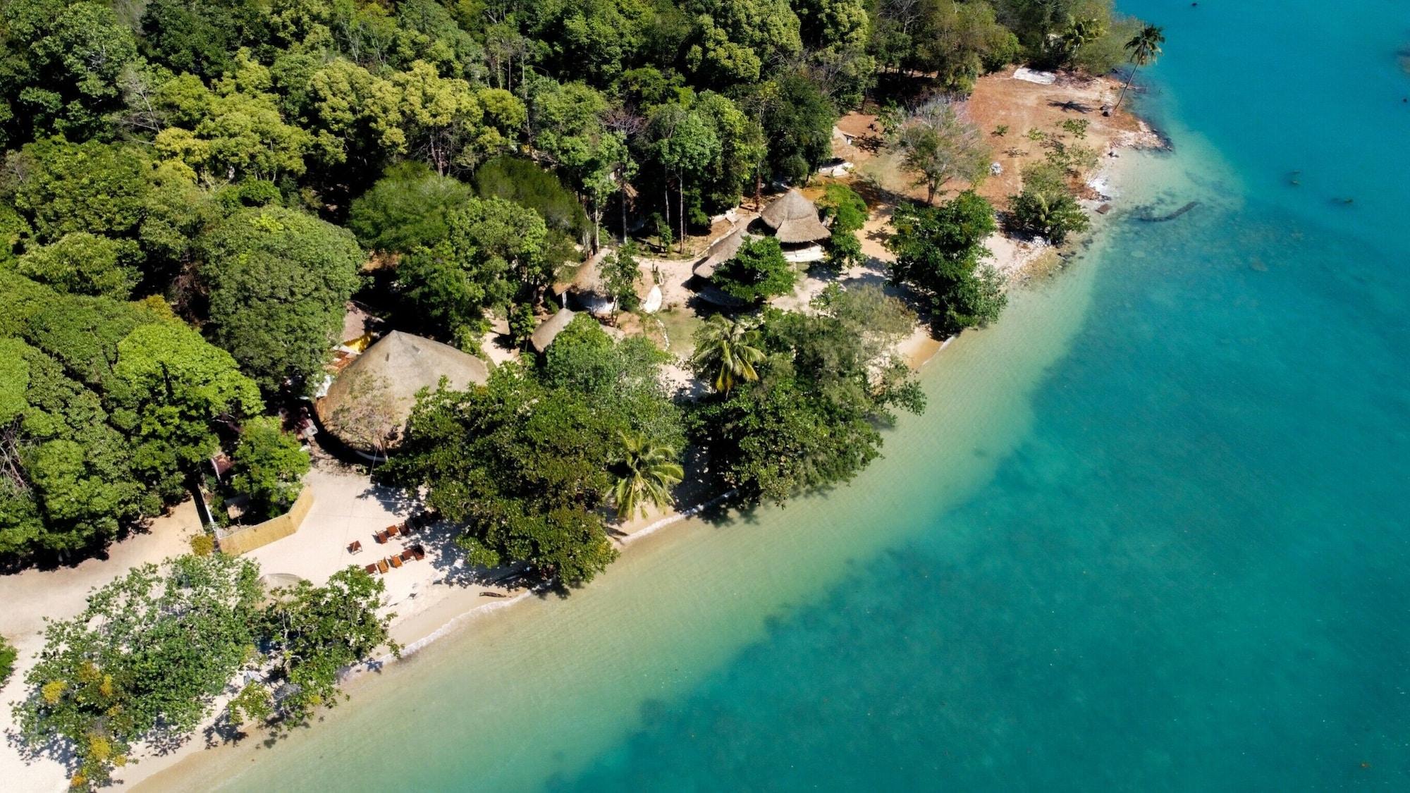 Varios The Tropical Beach Resort