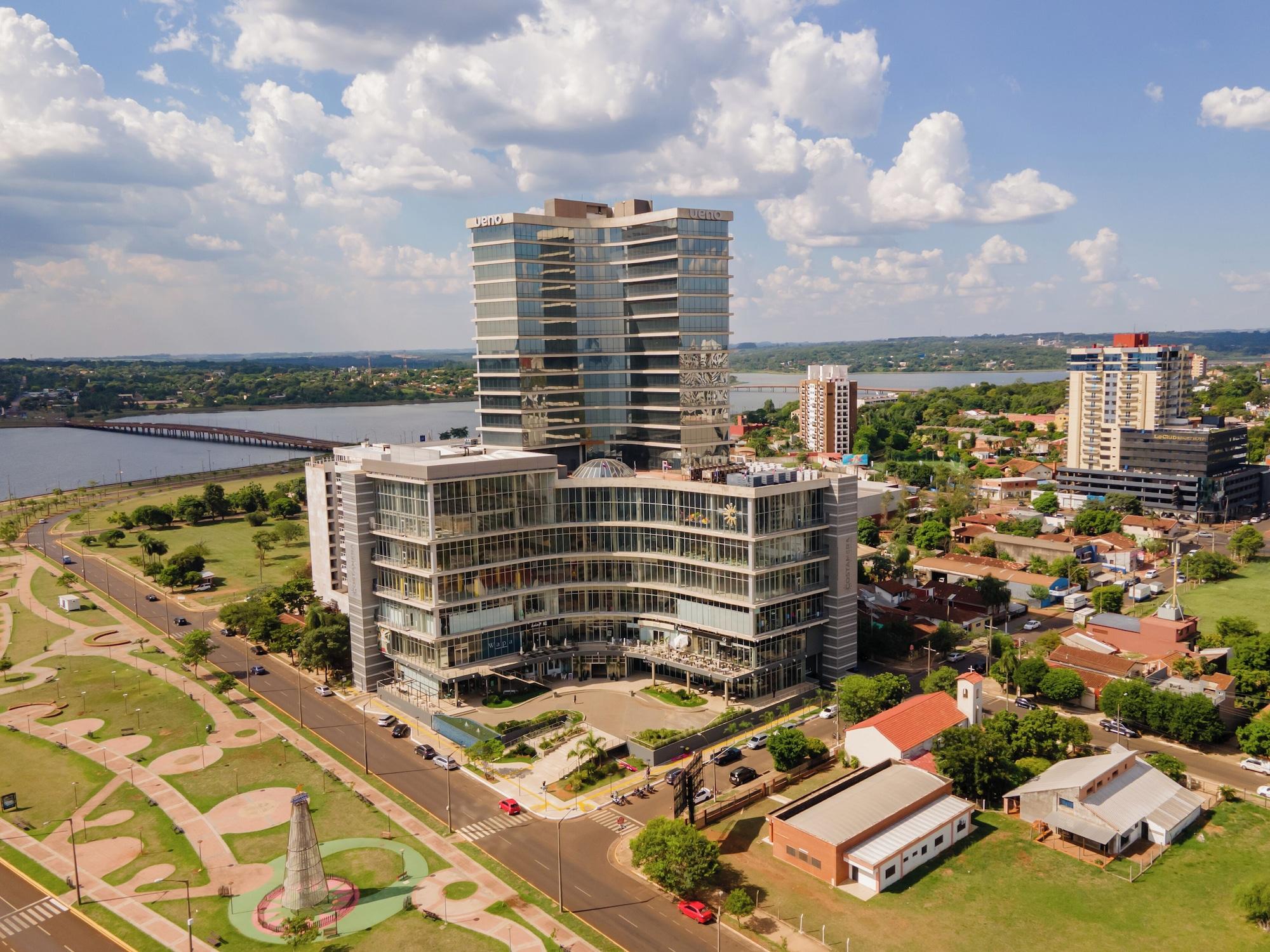 Vista Exterior Alula Hotel Encarnacion