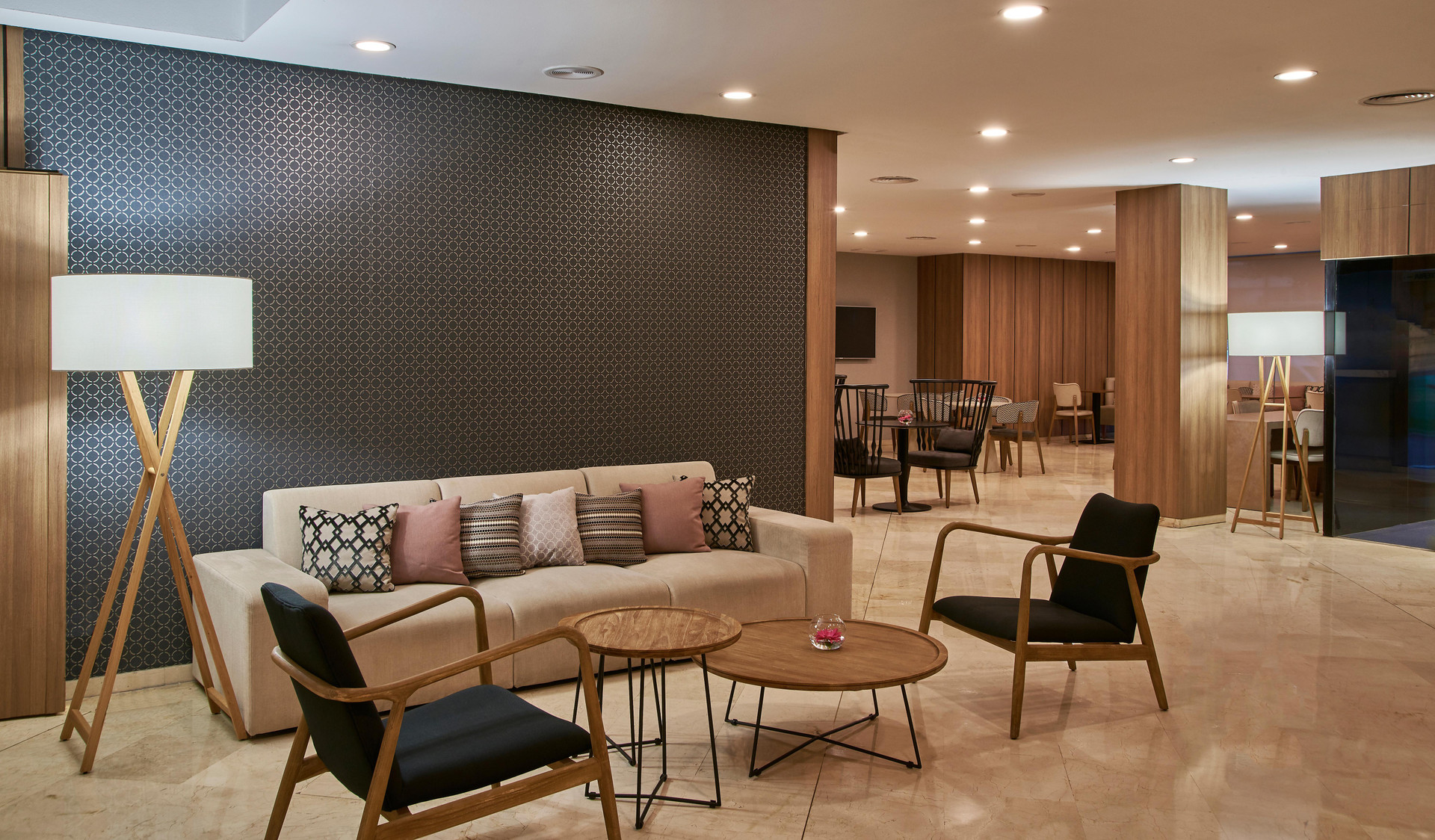 Vista Lobby NH Ciudad de Valencia Hotel