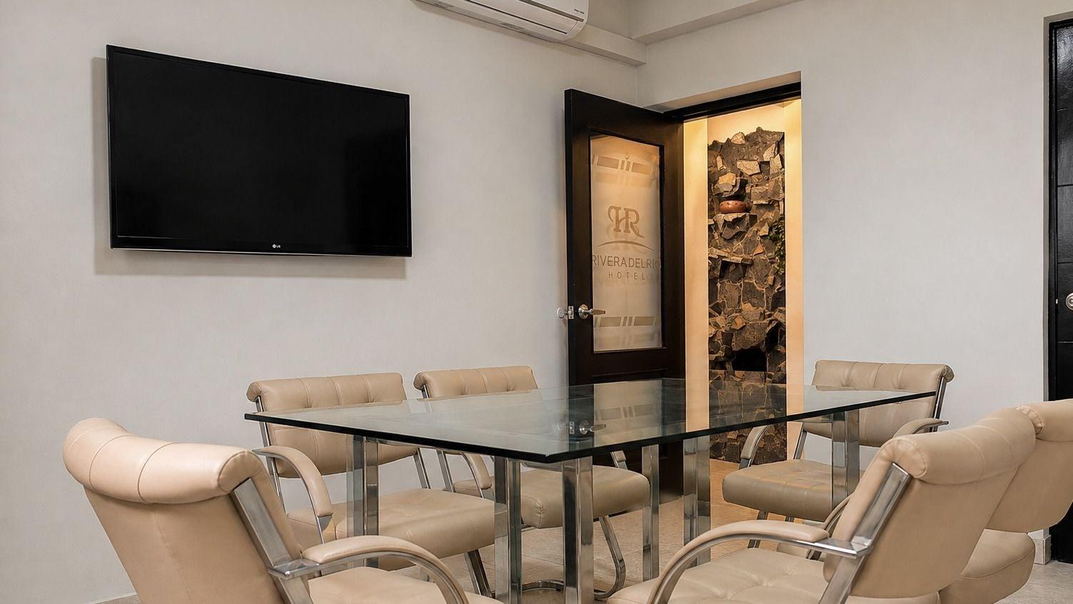 Sala de Reuniones Rivera del Rio Hotel