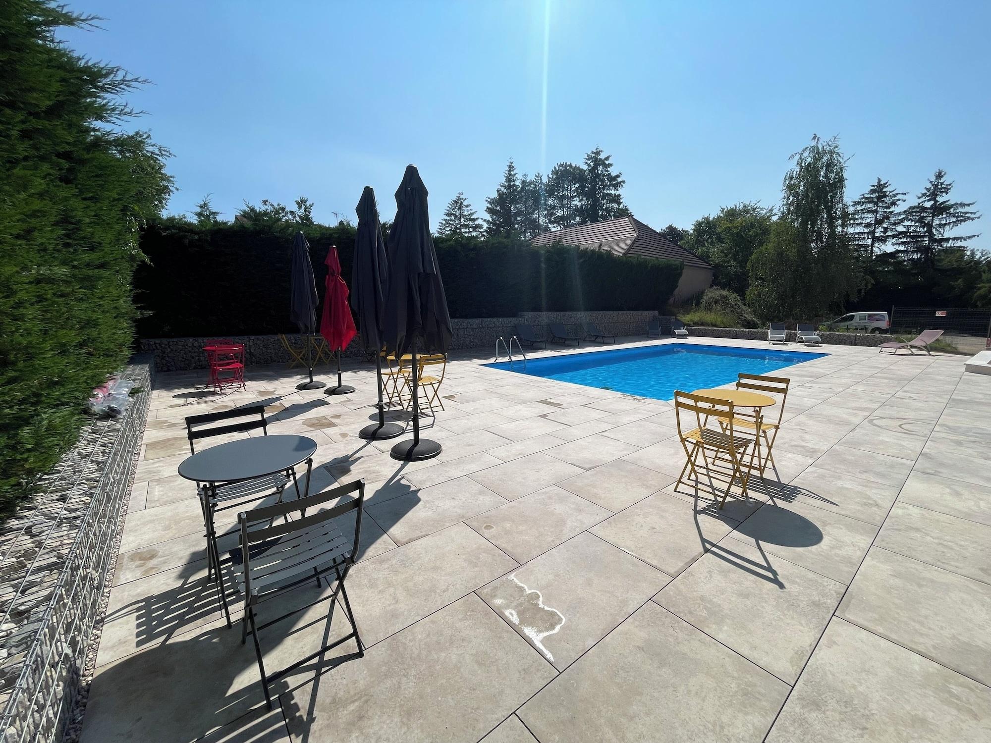 Vista Piscina Sure Hotel by Best Western Dole