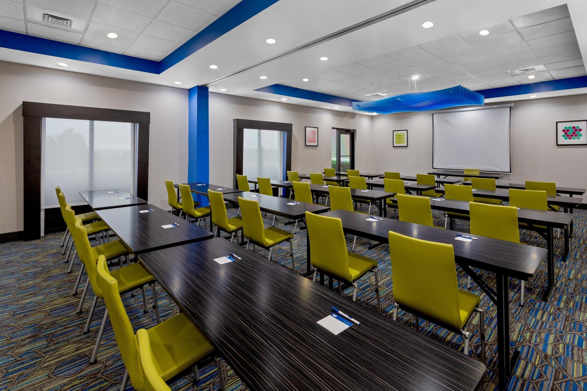 Sala de Reuniones Holiday Inn Express & Suites Lake Placid by IHG