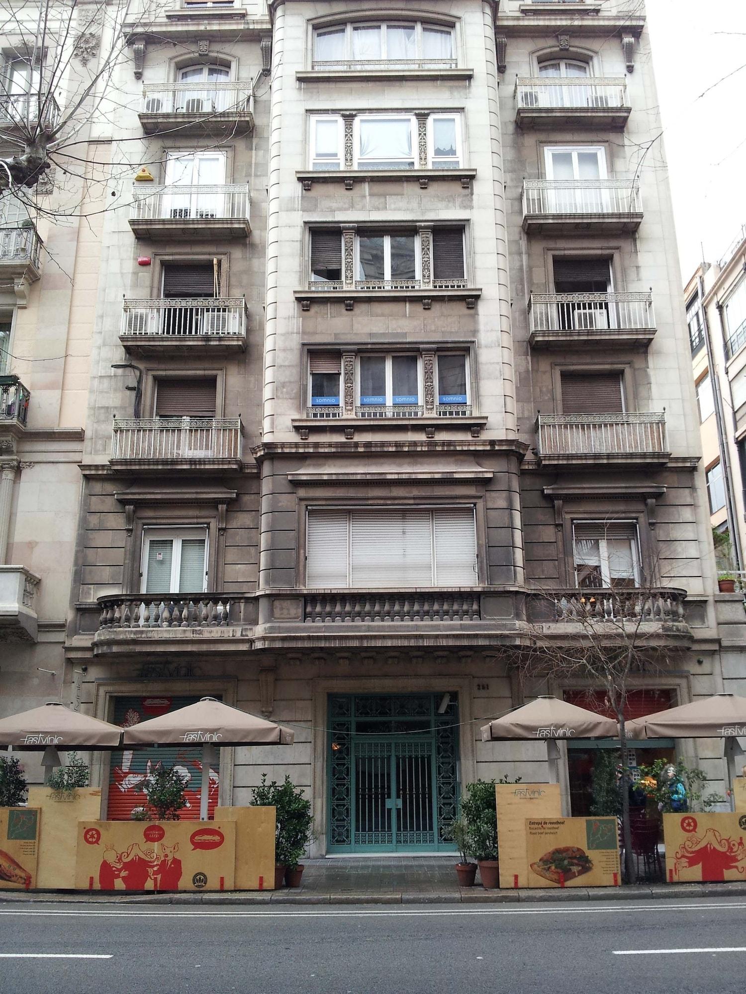 Vista Exterior Somnio Hostels