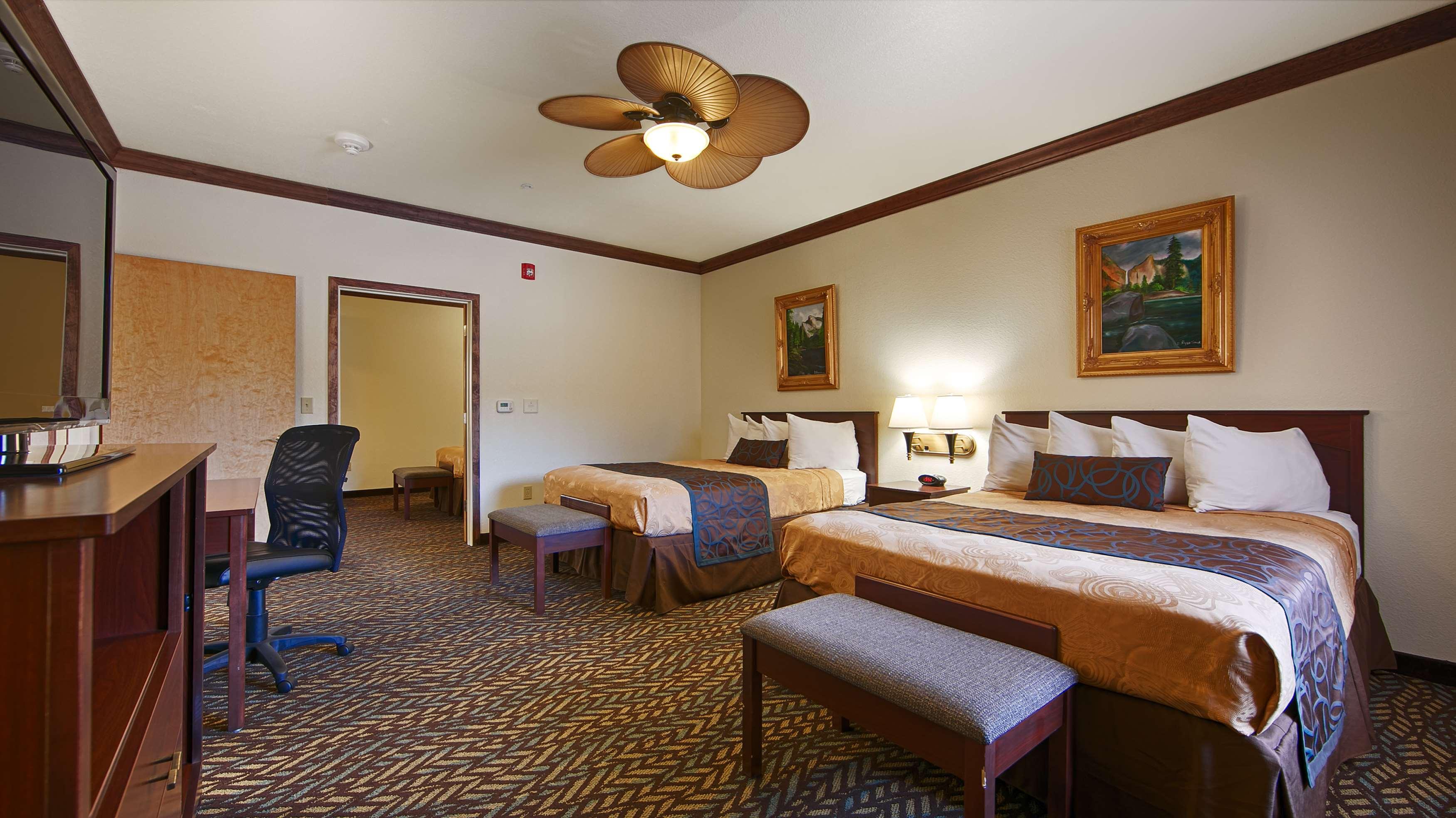 Vista Exterior Best Western Plus Yosemite Gateway Inn