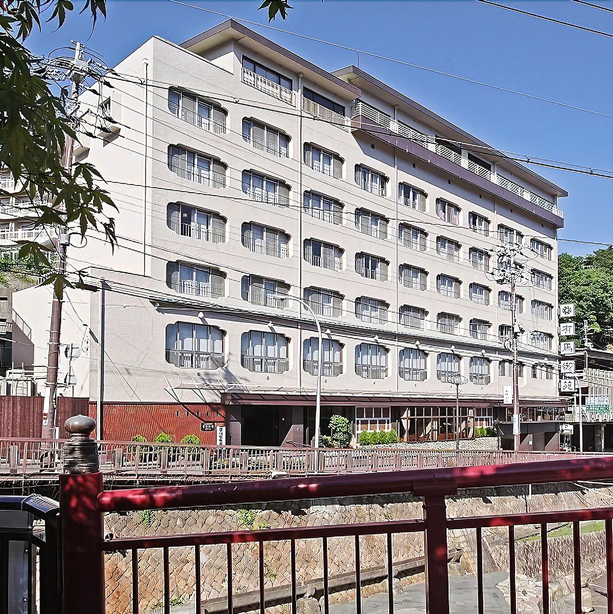 Vista Exterior Arima Gyoen