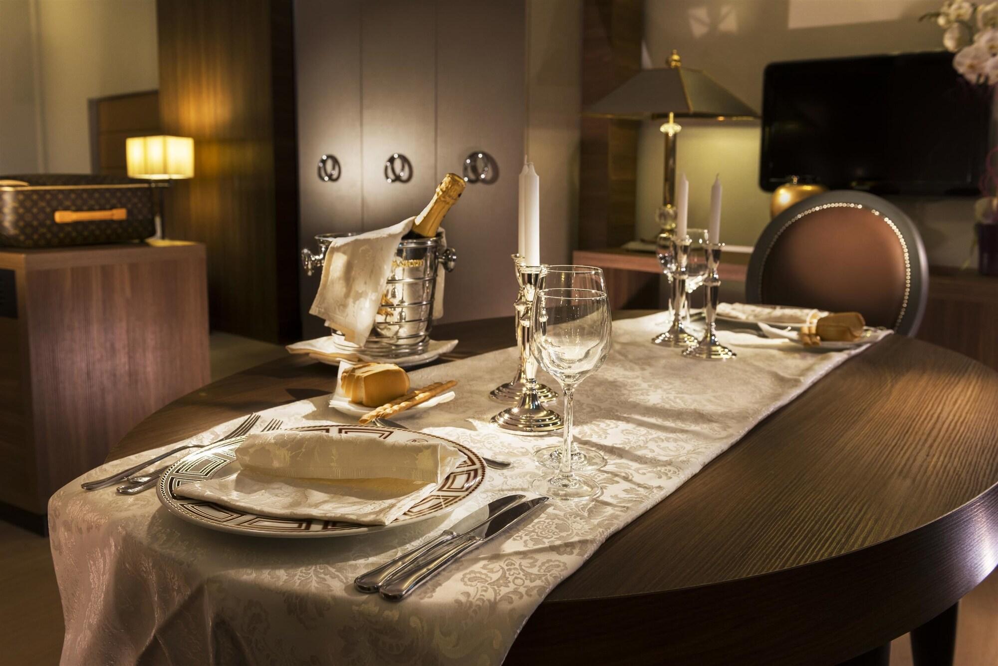 Habitación Waldorf Suite Hotel