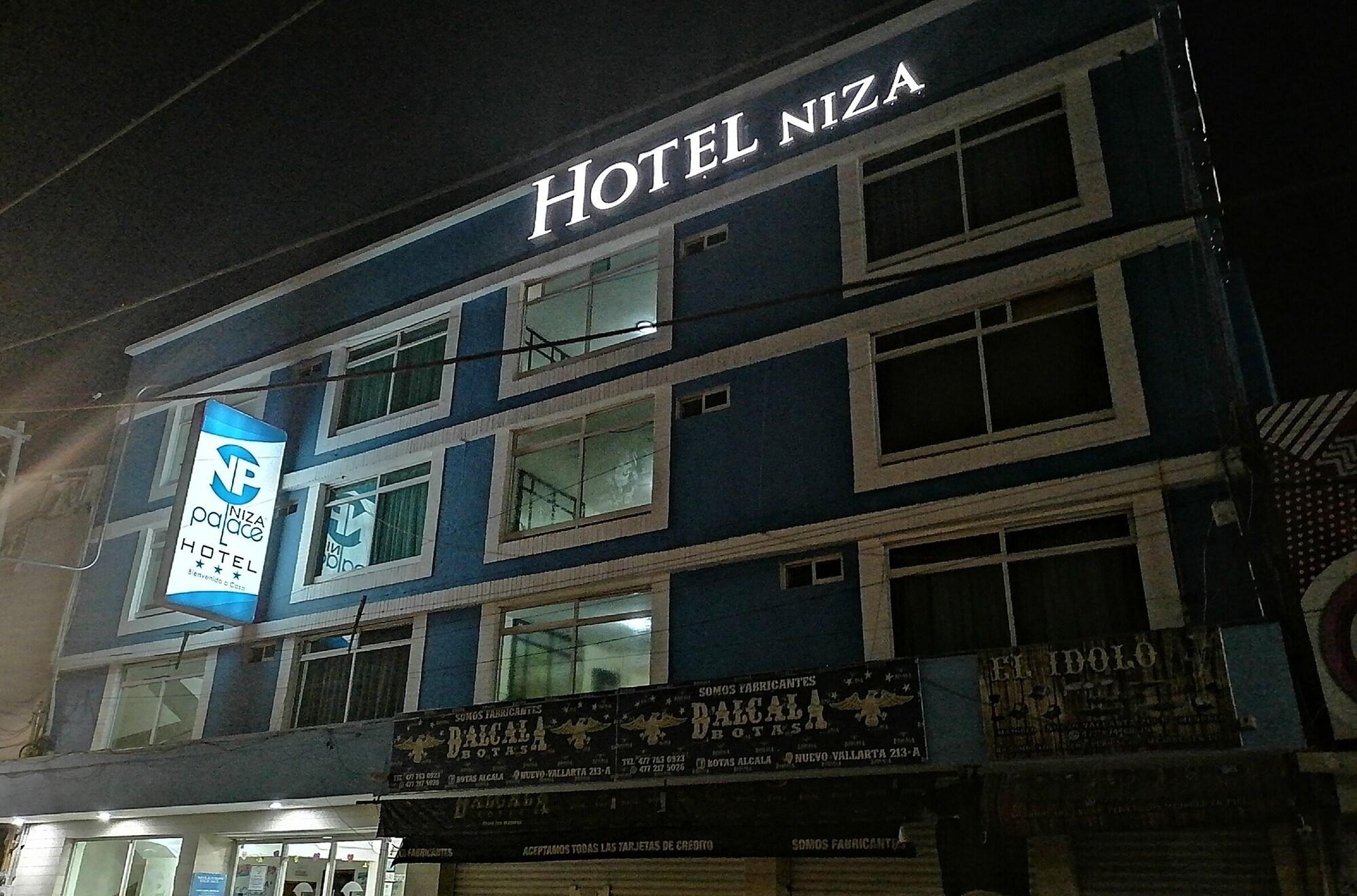 Vista Exterior Hotel Niza Palace