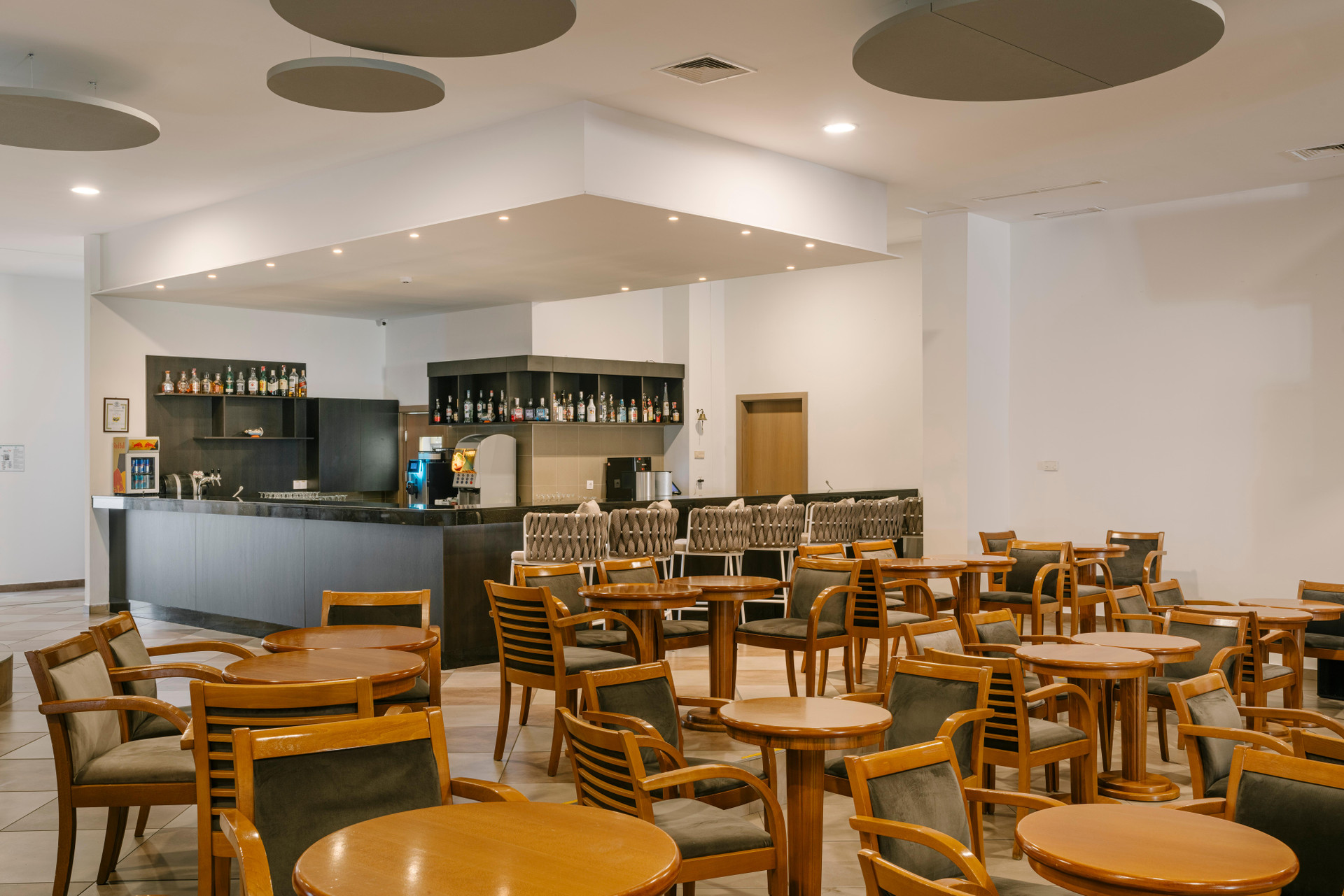 Bar/Salón Alua Helios Bay