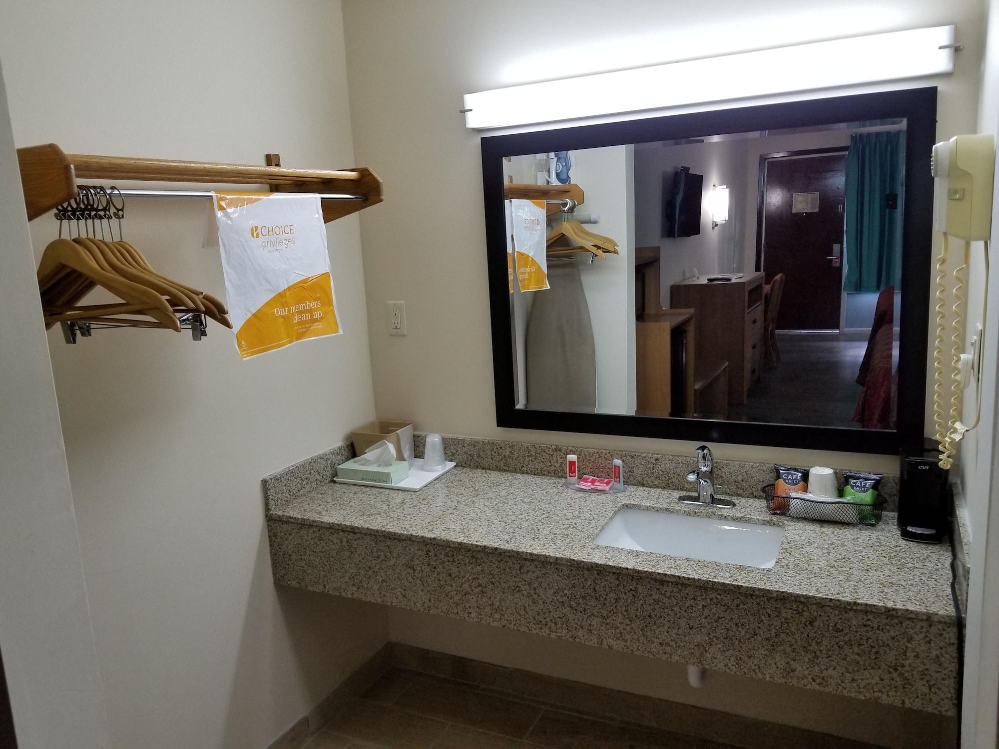 Habitación Econo Lodge Kosciusko