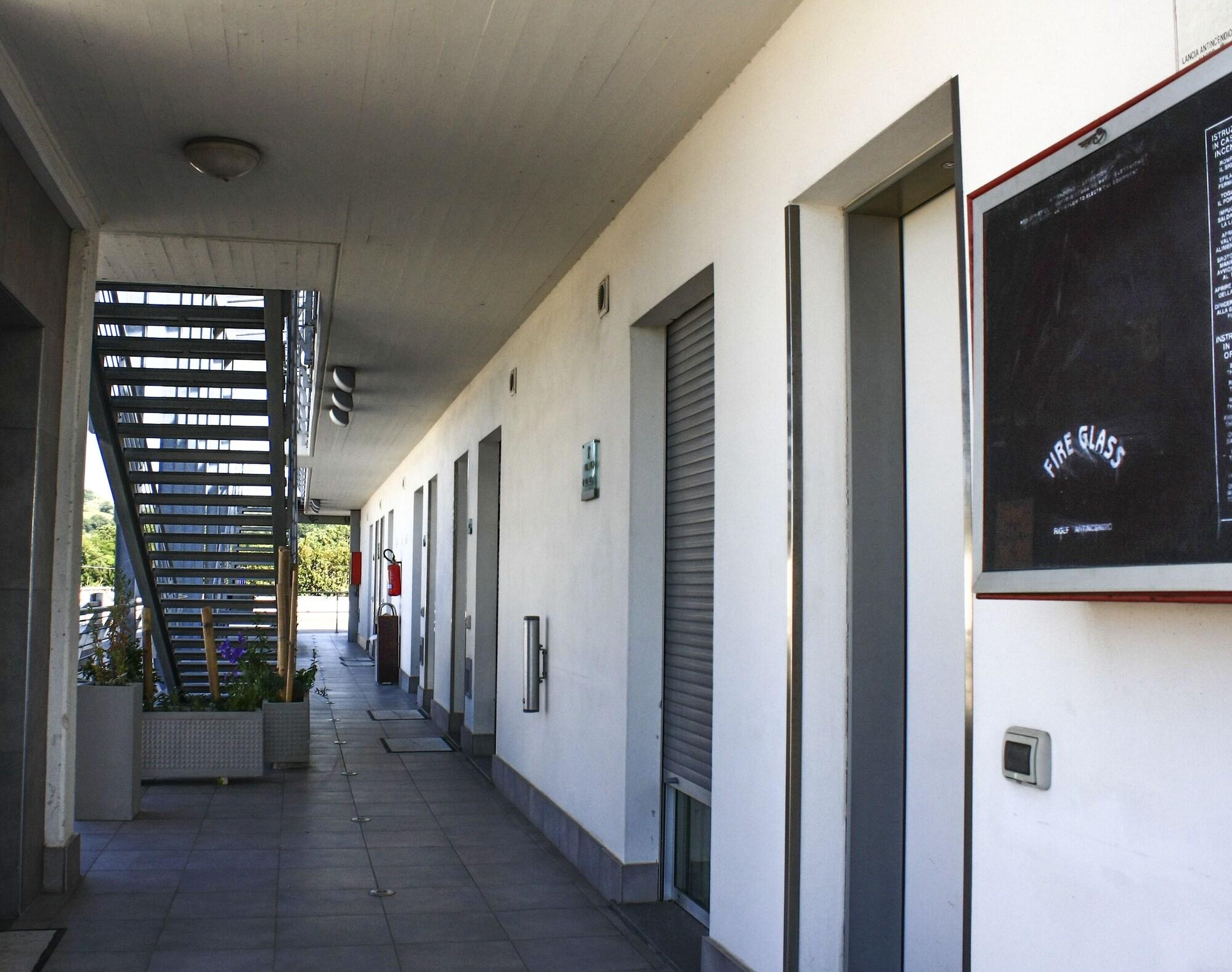 Vista Exterior Hotel Bed & Business