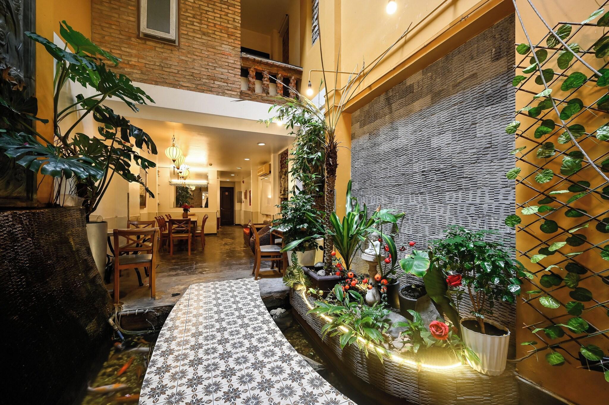 Restaurant Halo Hotel