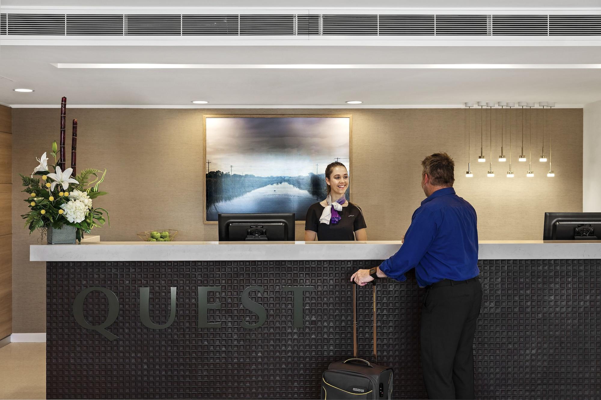 Vista Lobby Quest Griffith