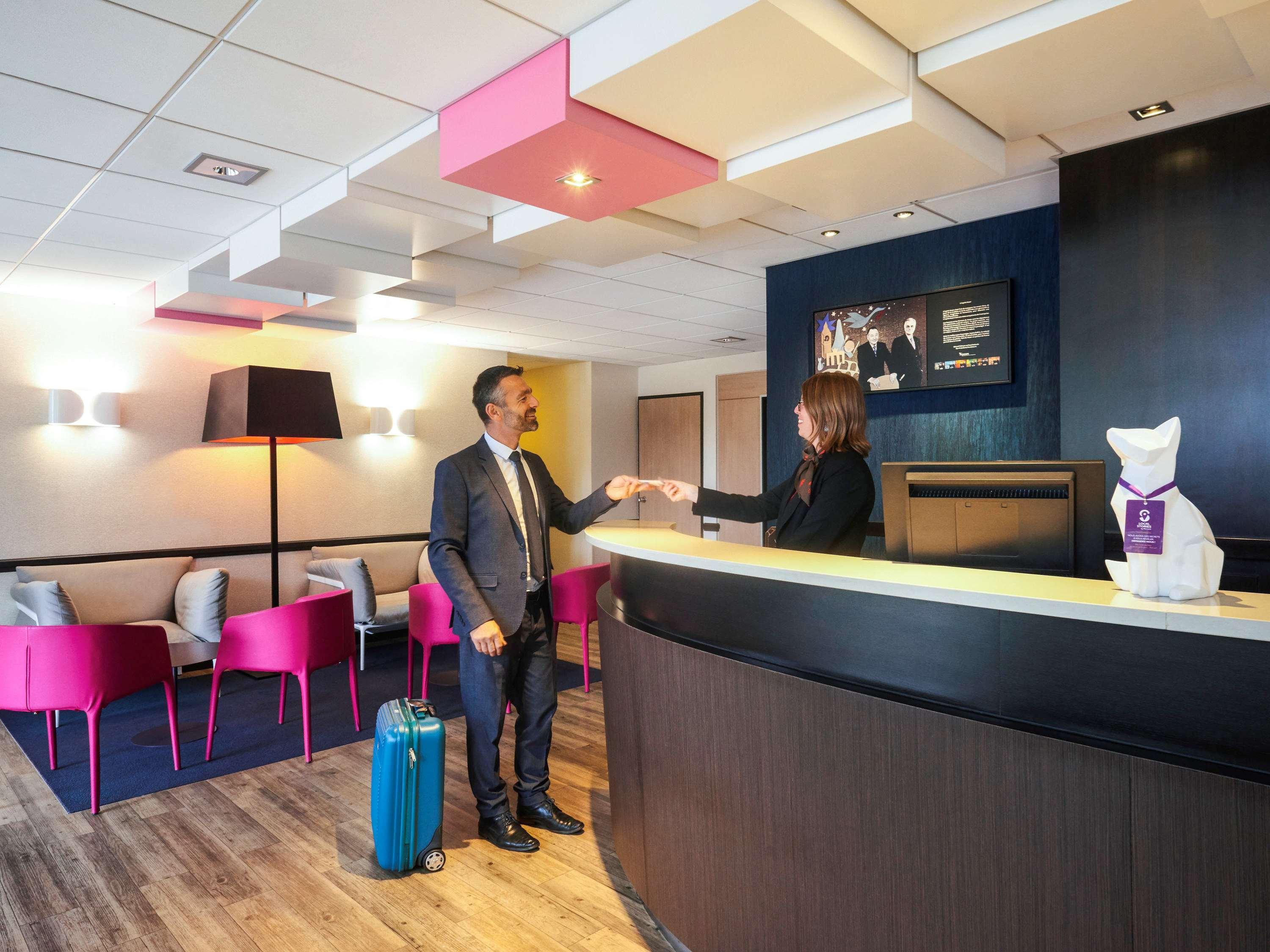 Vista Lobby Mercure Le Mans Batignolles
