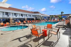Paquete - Tropicana Inn and Suites