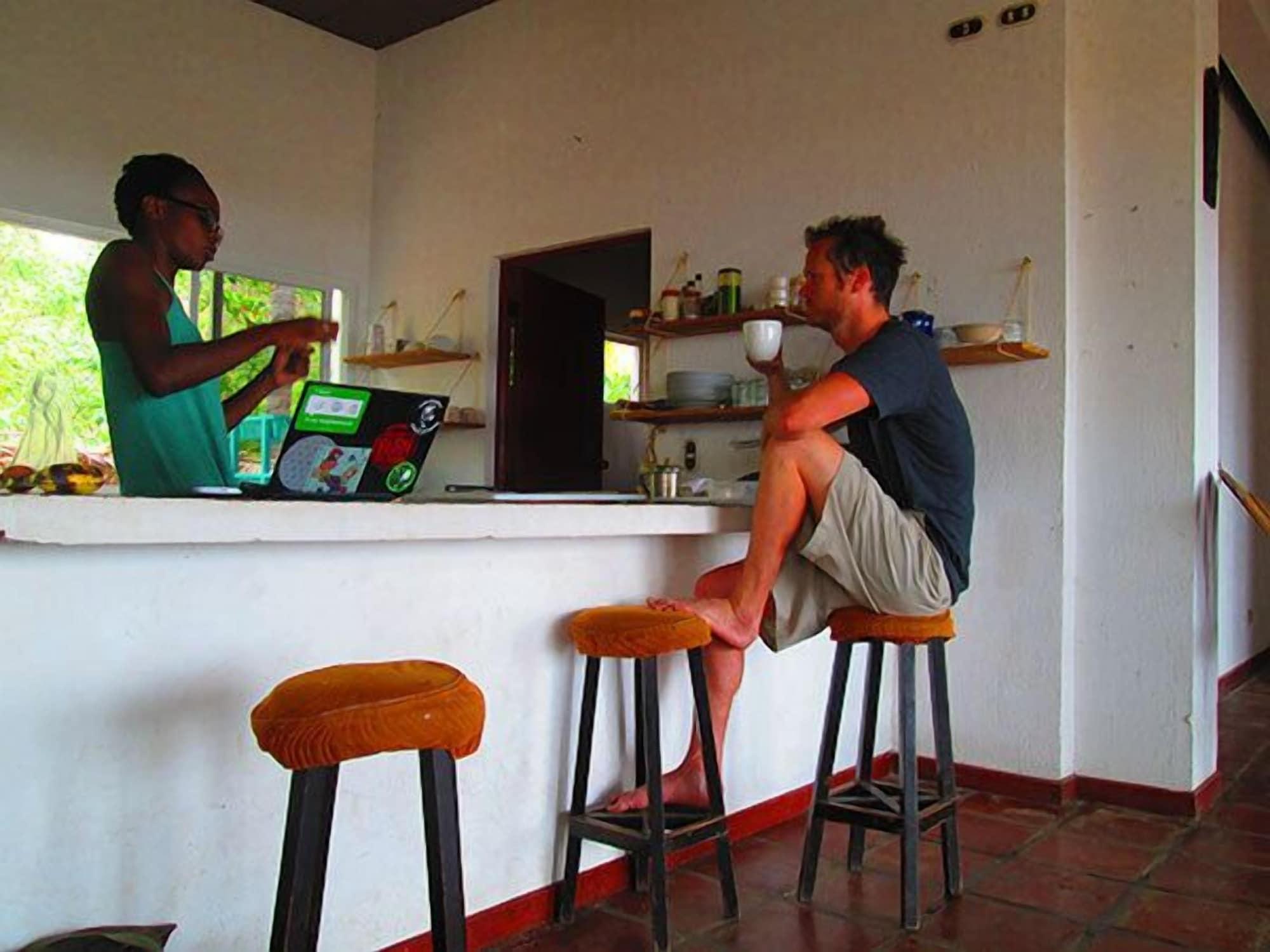 Comodidades del Alojamiento Hostal Los Almendros