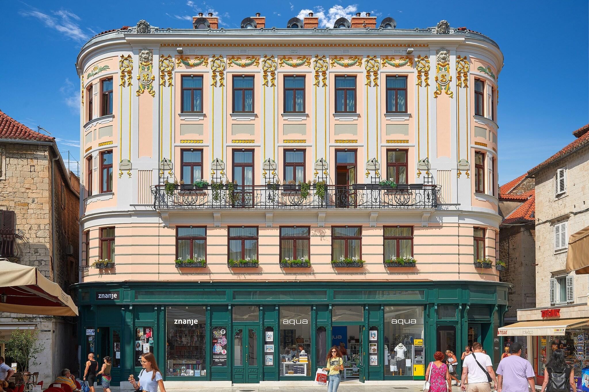 Vista Exterior Piazza Heritage Hotel