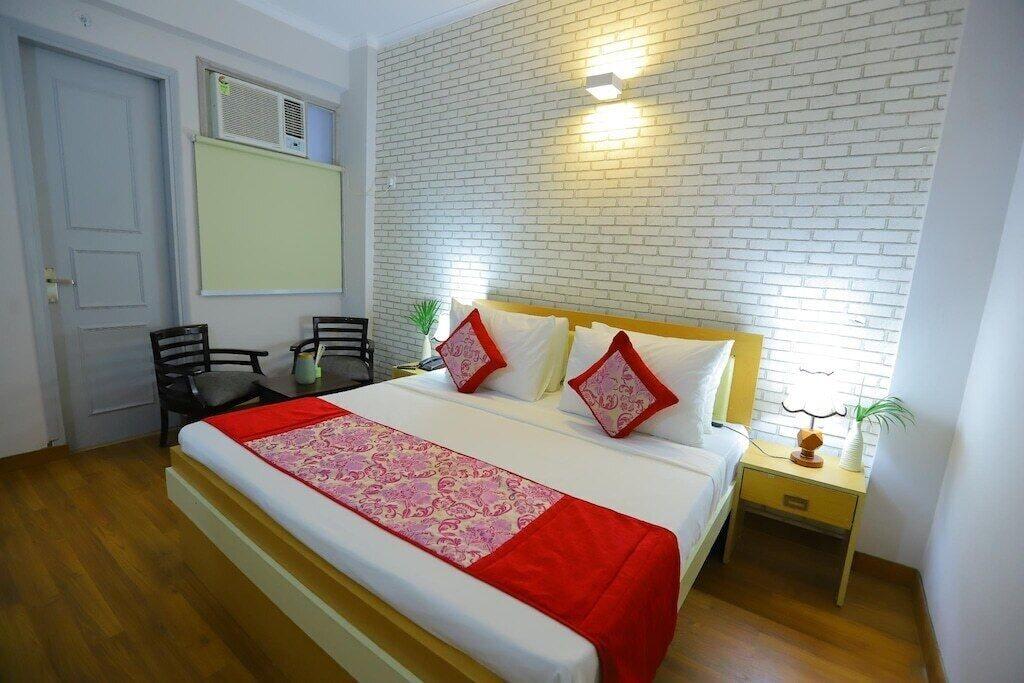 Restaurant Hotel The Anvi Residency Sector 132