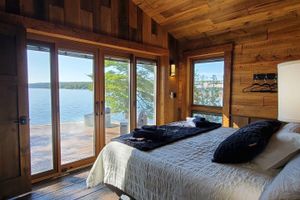 Alquiler Vacacional - Kemp's Lake Front Guest House