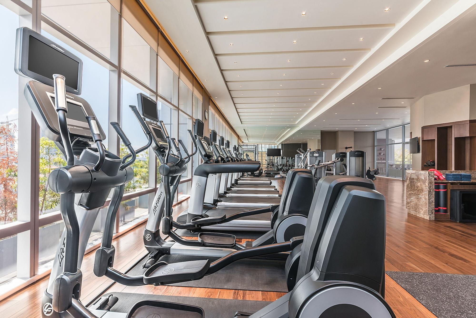 Gimnasio Ascott Bonifacio Global City Manila