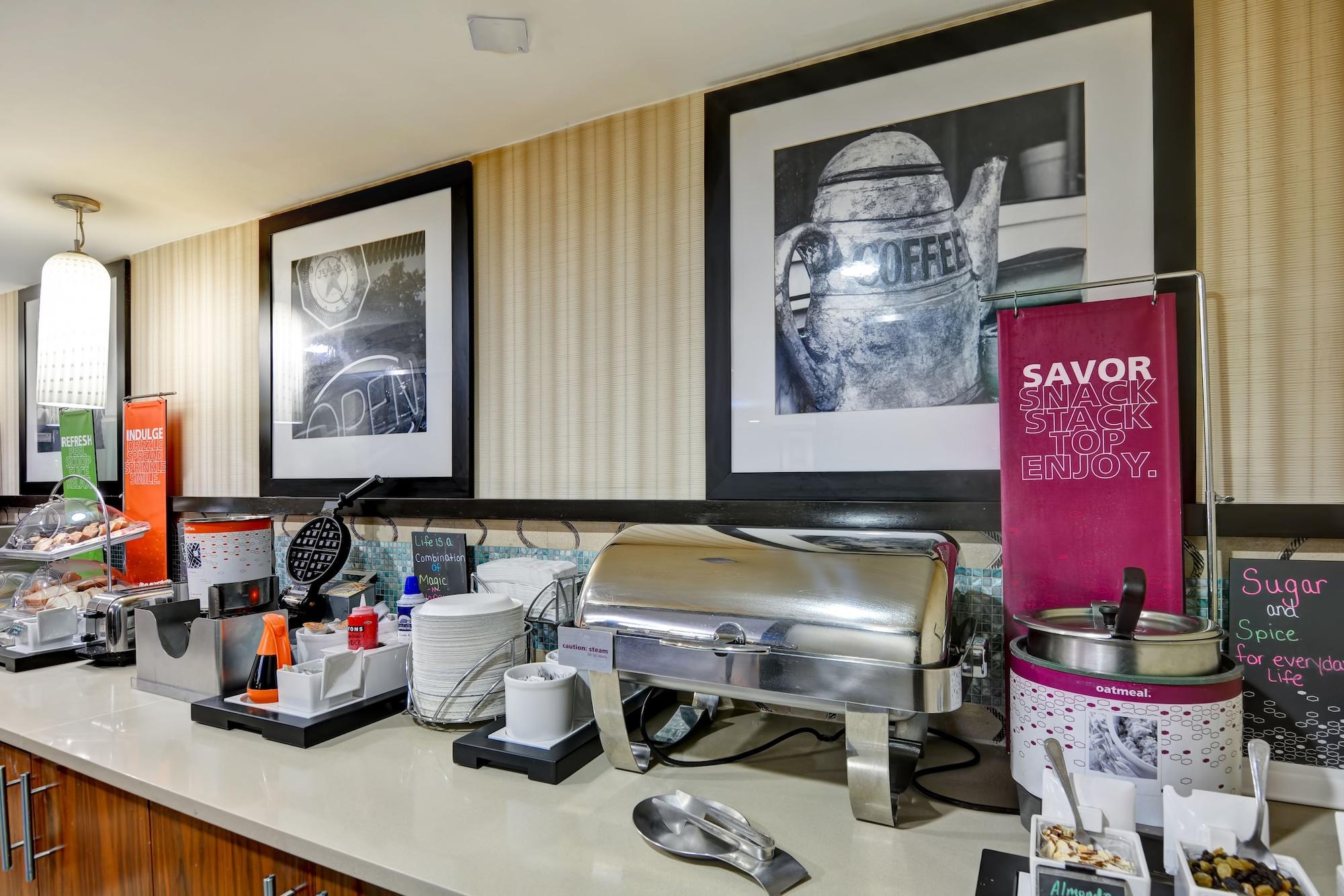 Restaurant Hampton Inn Milford