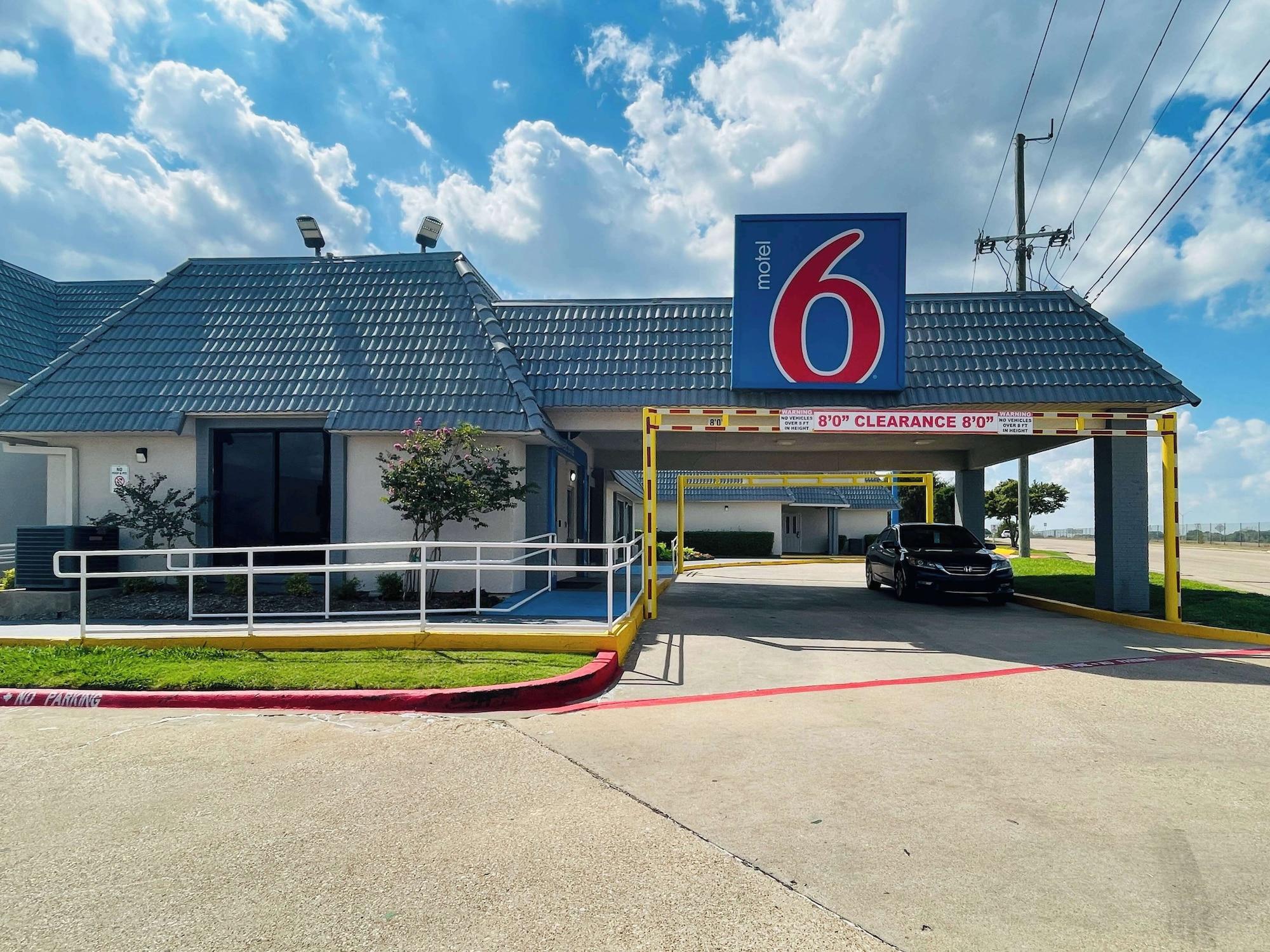Varios Motel 6 Duncanville, TX - Dallas