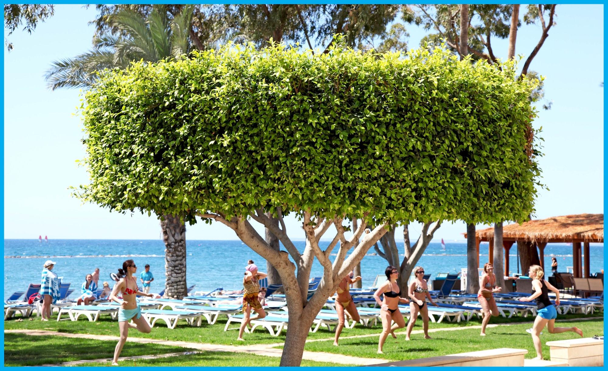 Playa Poseidonia Beach Hotel