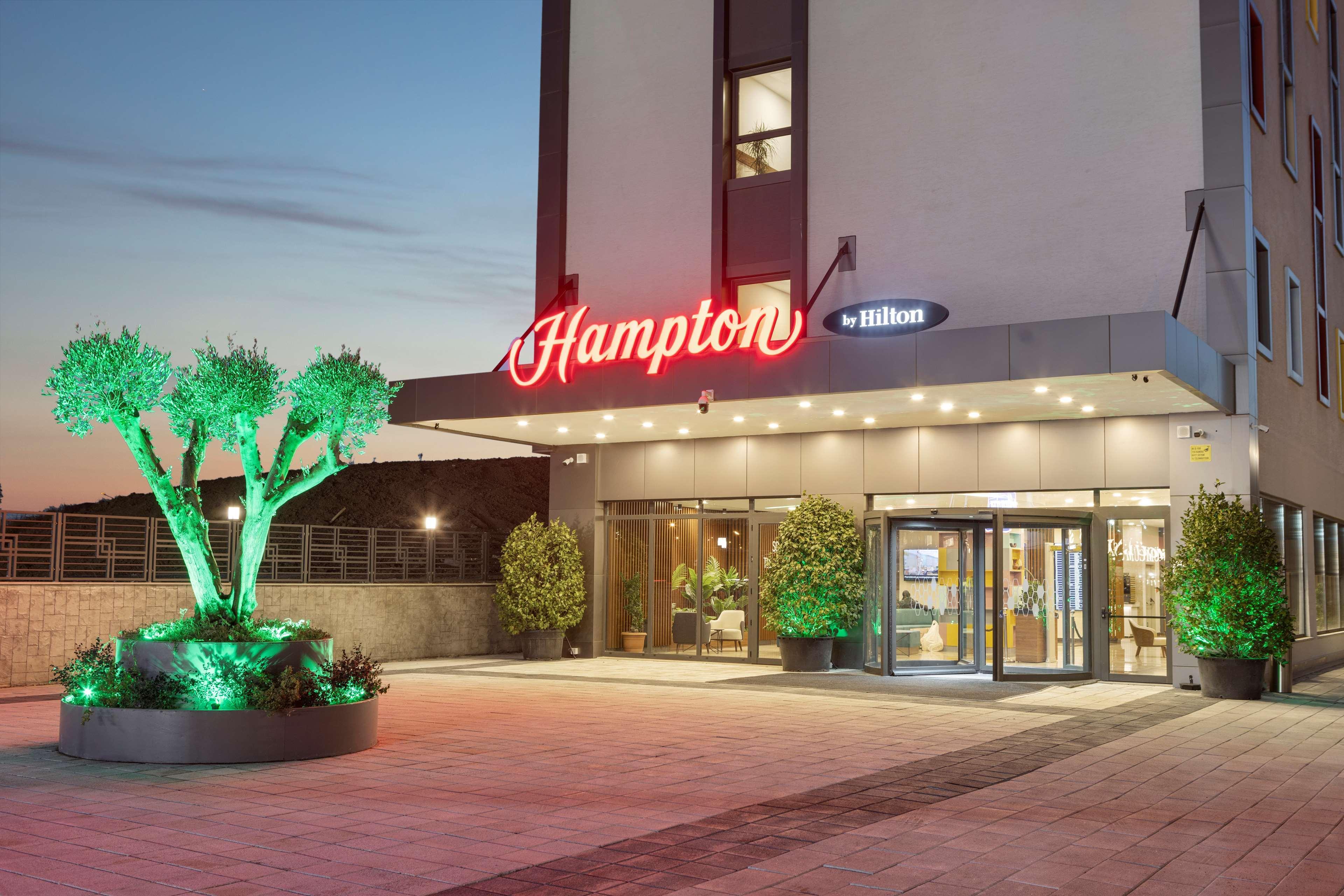 Vista Exterior Hampton by Hilton Istanbul Airport, Arnavutkoy
