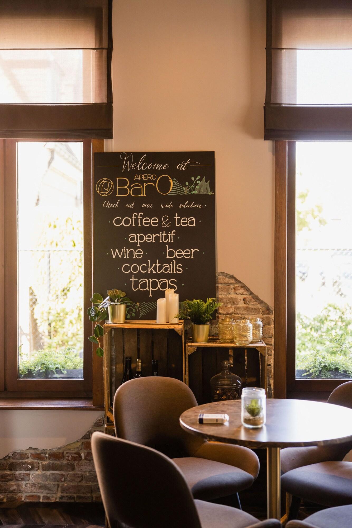 Bar/Salón Hotel Olympia