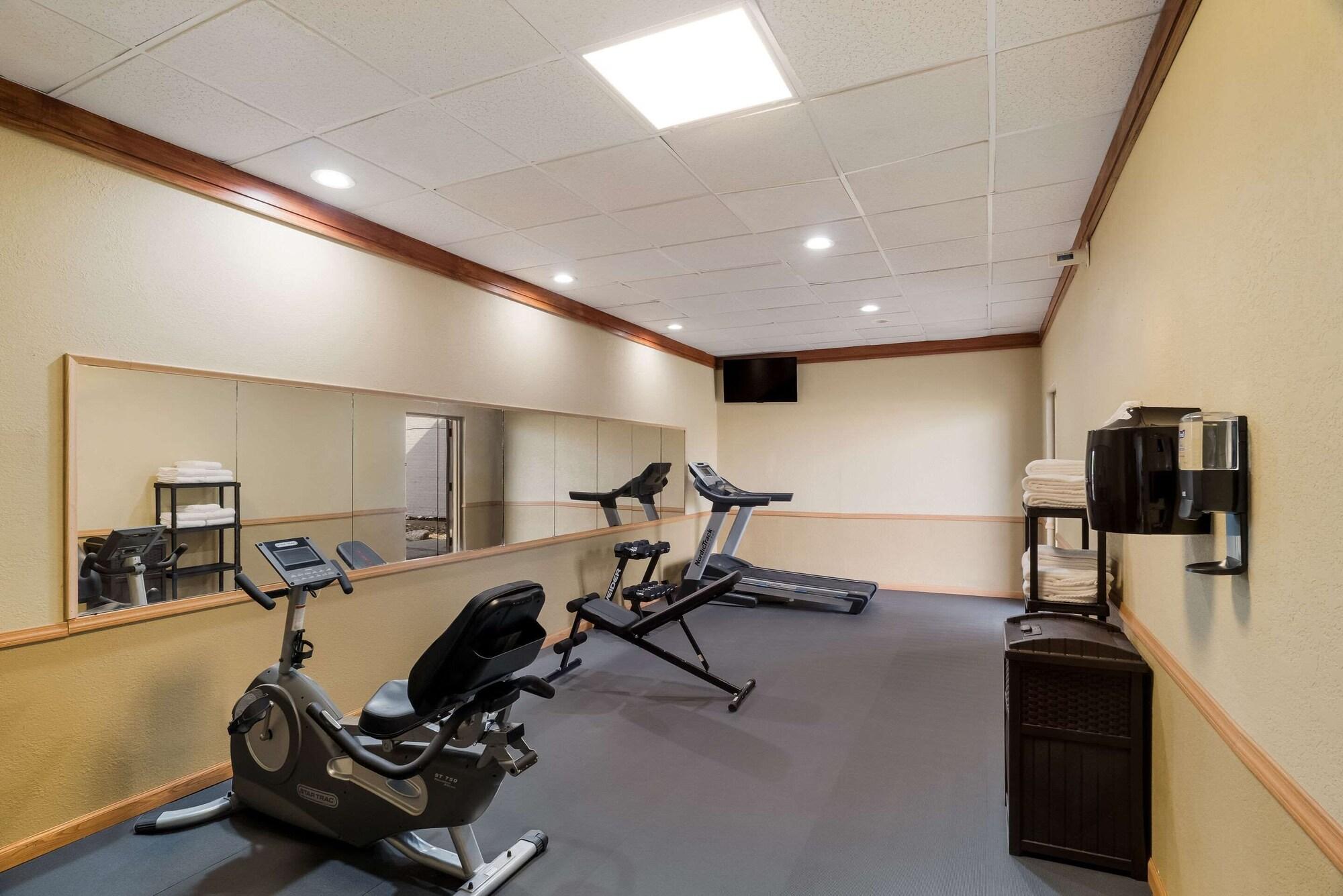 Gimnasio Quality Inn Alice