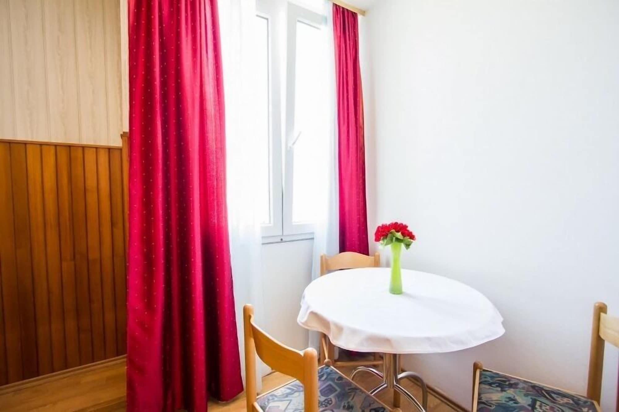 Set de Habitación Hotel Omorika