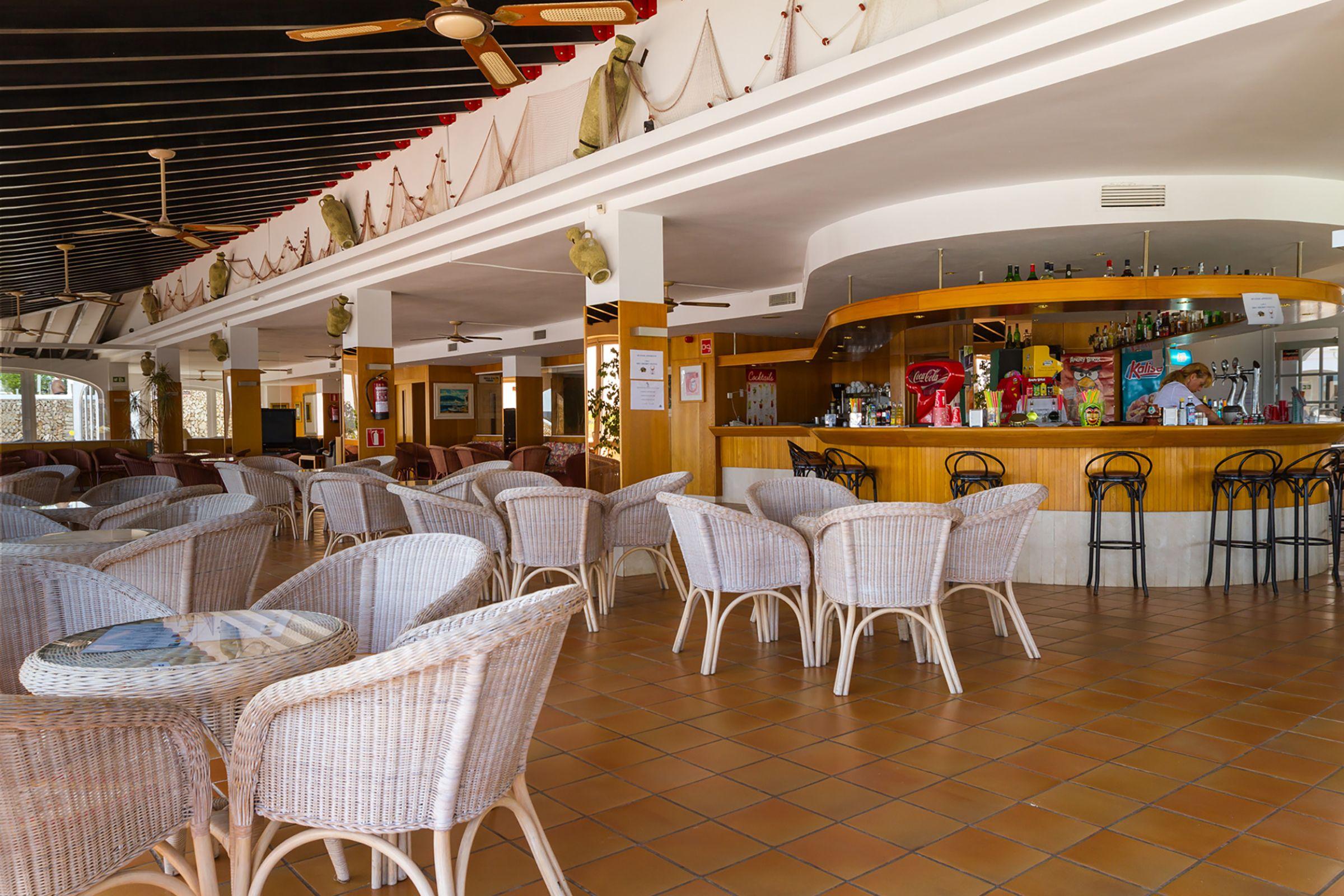 Bar/Salón Seth Isla Paraiso