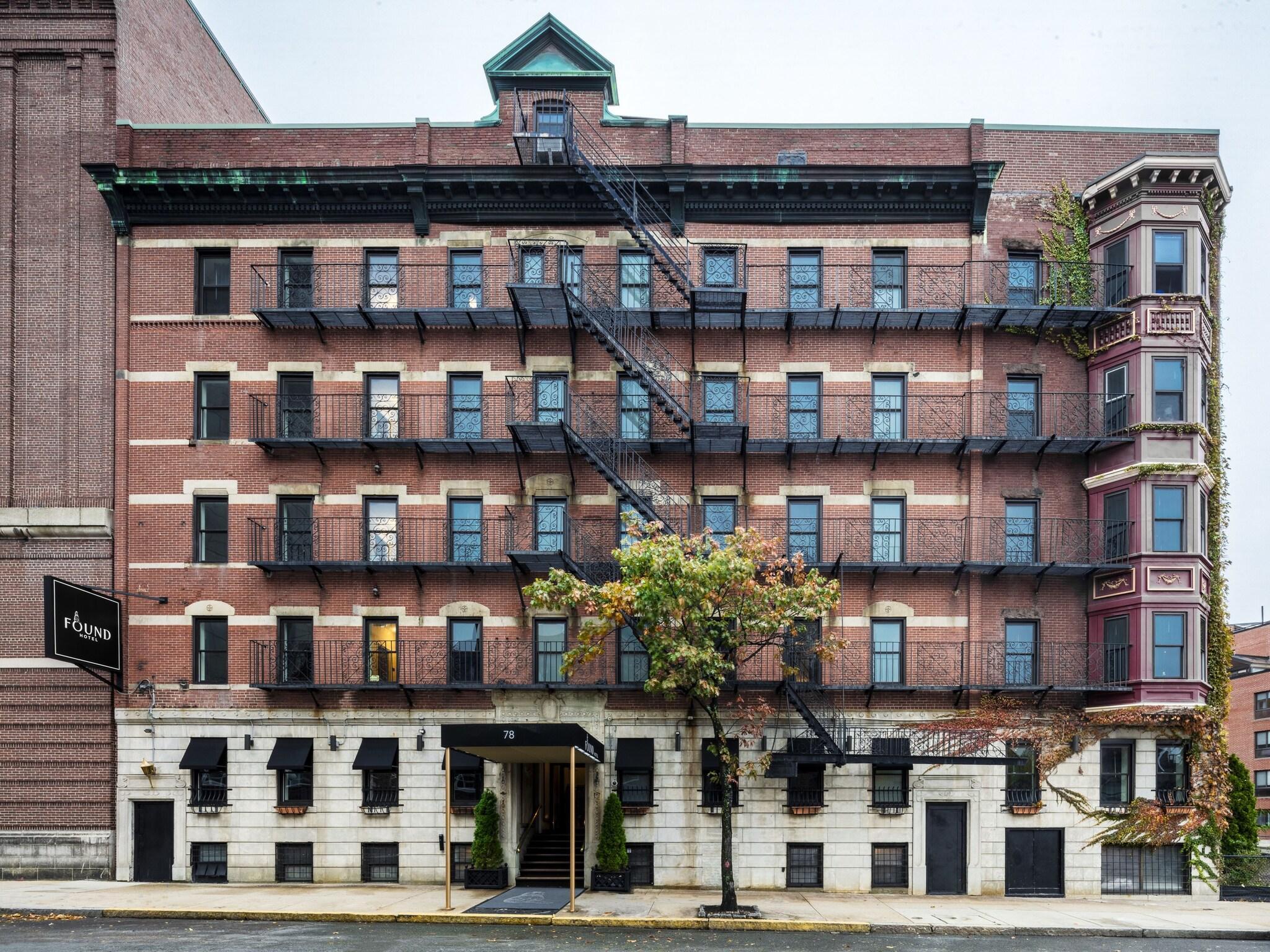 Varios Found Hotel Boston Common