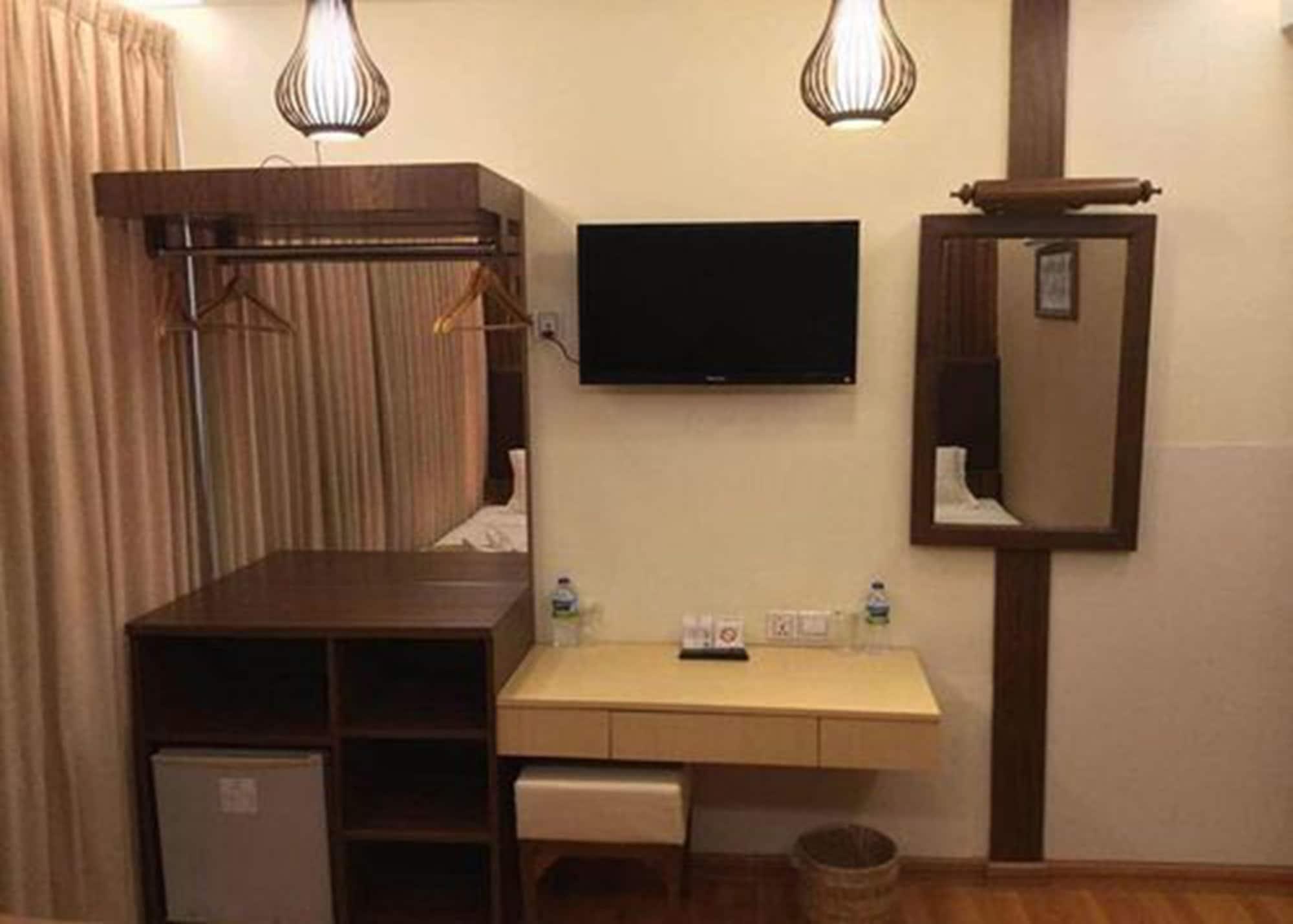 Set de Habitación Hotel Yadanarbon Bagan