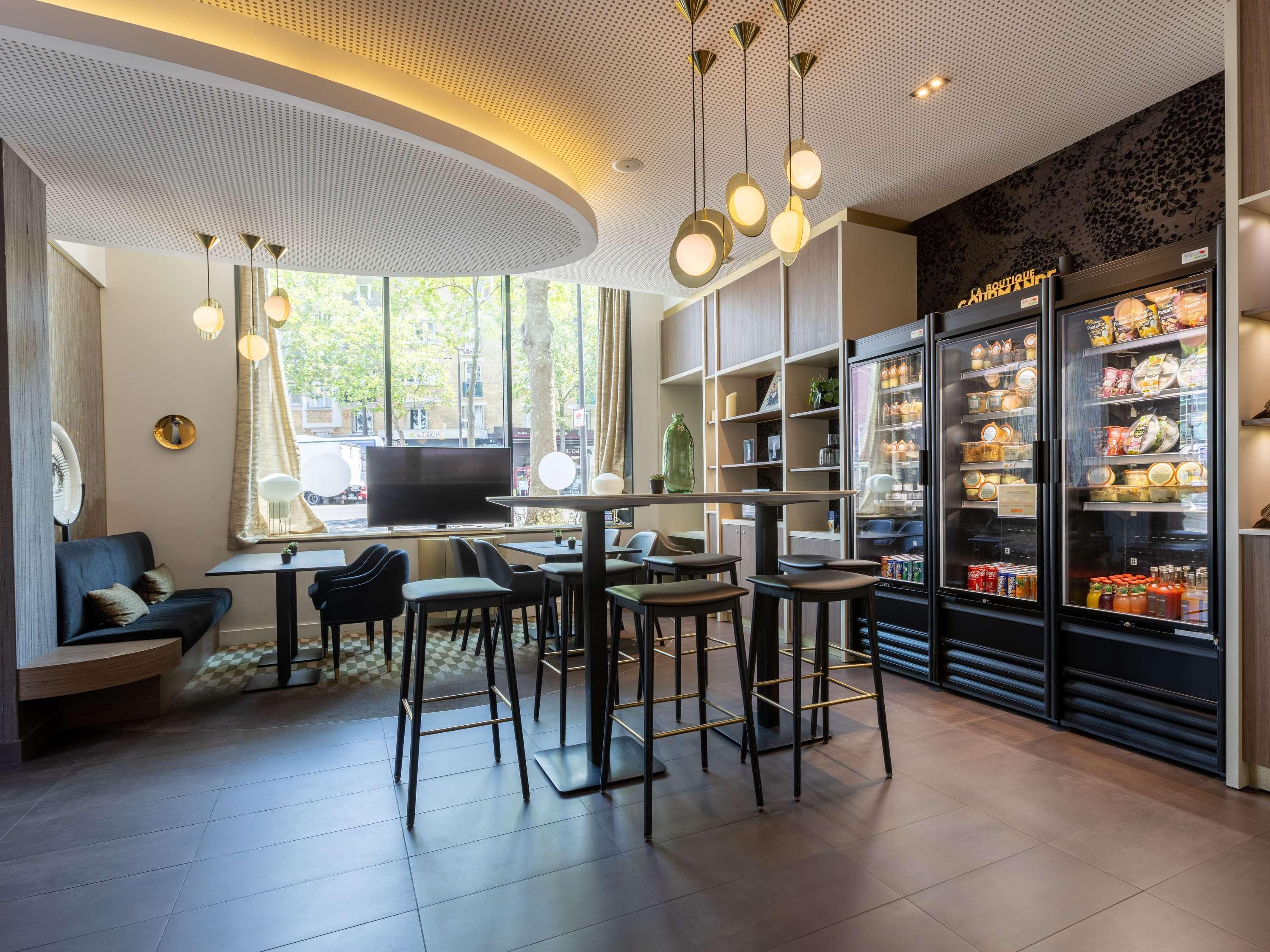 Bar/Salón Novotel Suites Paris Expo Porte de Versailles