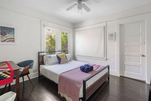 Alquiler Vacacional - Charming 3-bedroom house in terrific Hollywood/Los Angeles locale with WiFi, AC