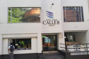 Alojamiento - Hostal Lleras Calle 8 - Hostel