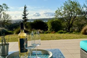 Alquiler Vacacional - Spacious 3bedroom Garden Retreat breathtaking views & easy access to amenities