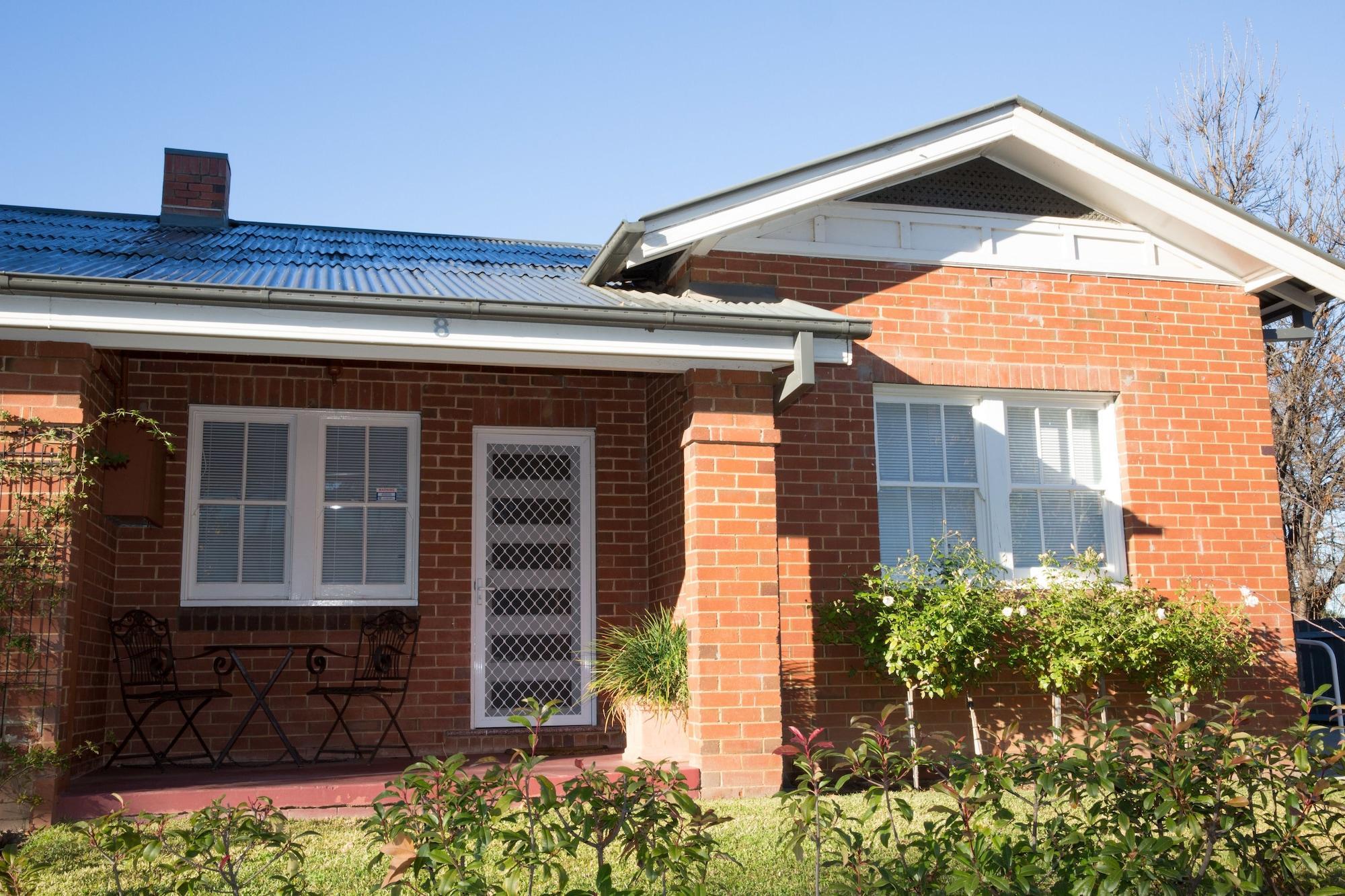 Vista Exterior Apartments on Morrow