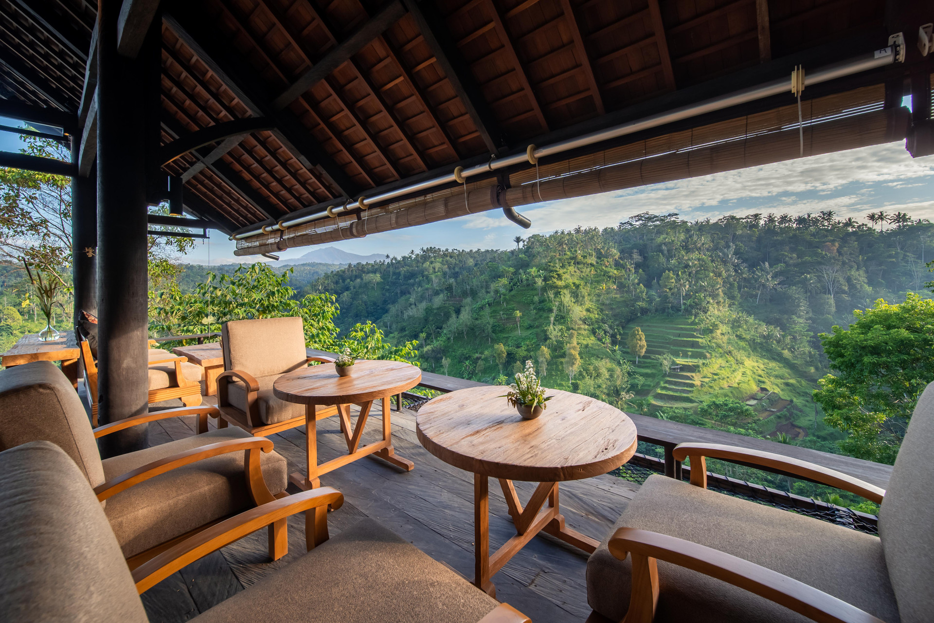 Restaurant Buahan, A Banyan Tree Escape