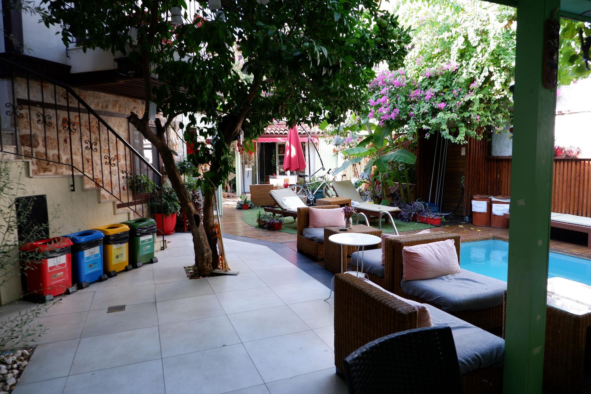 Vista Exterior The Suite Apart Hotel Kaleiçi
