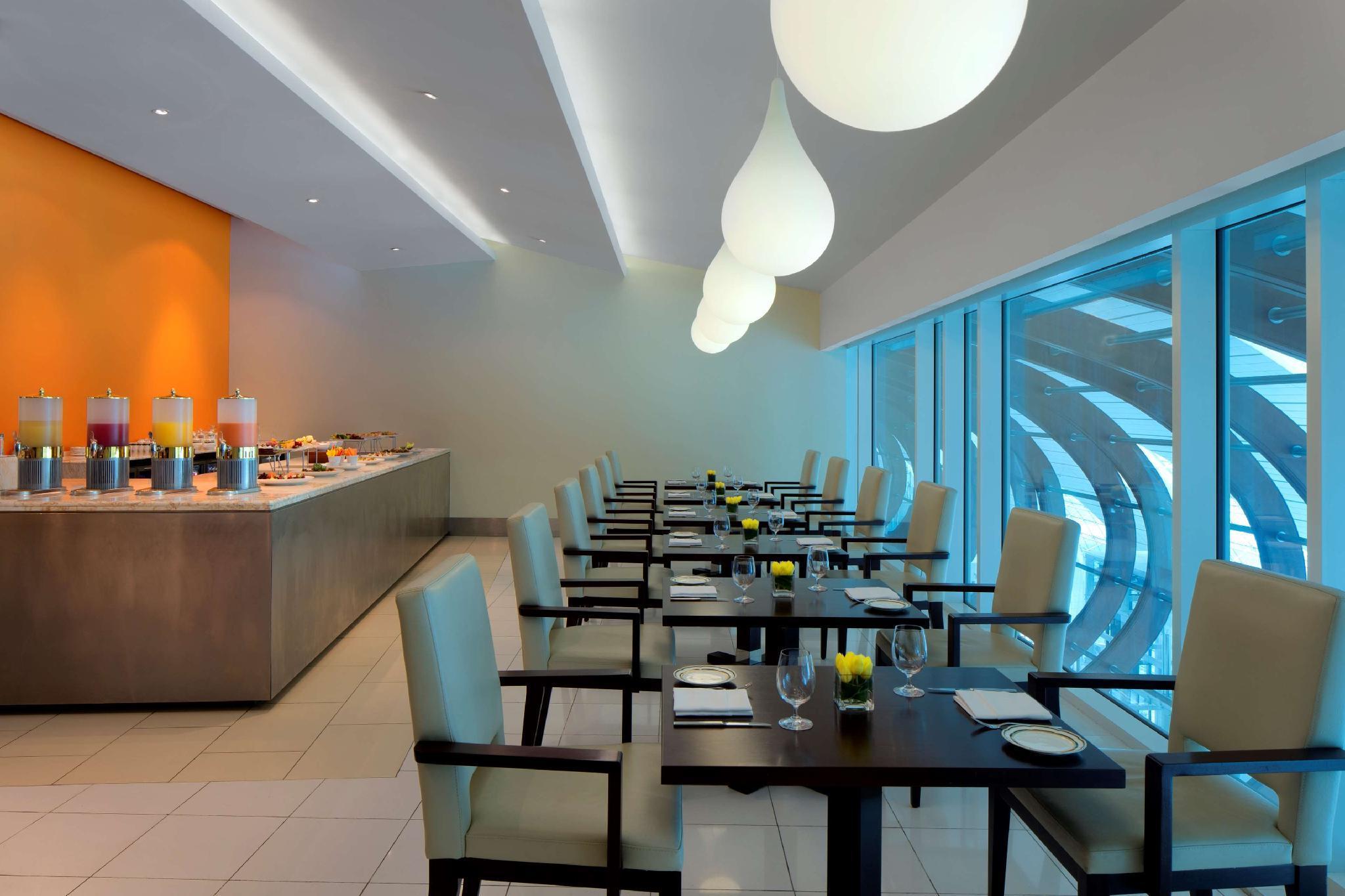 Restaurant Dubai International Airport Hotel