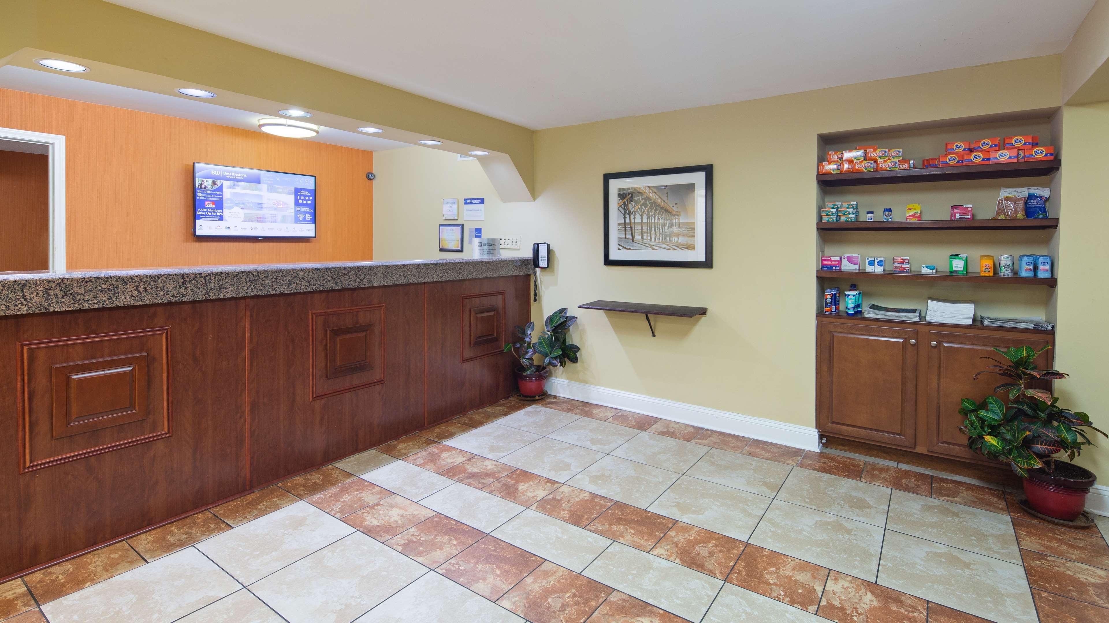 Vista Lobby Best Western Ocean Sands Beach Resort
