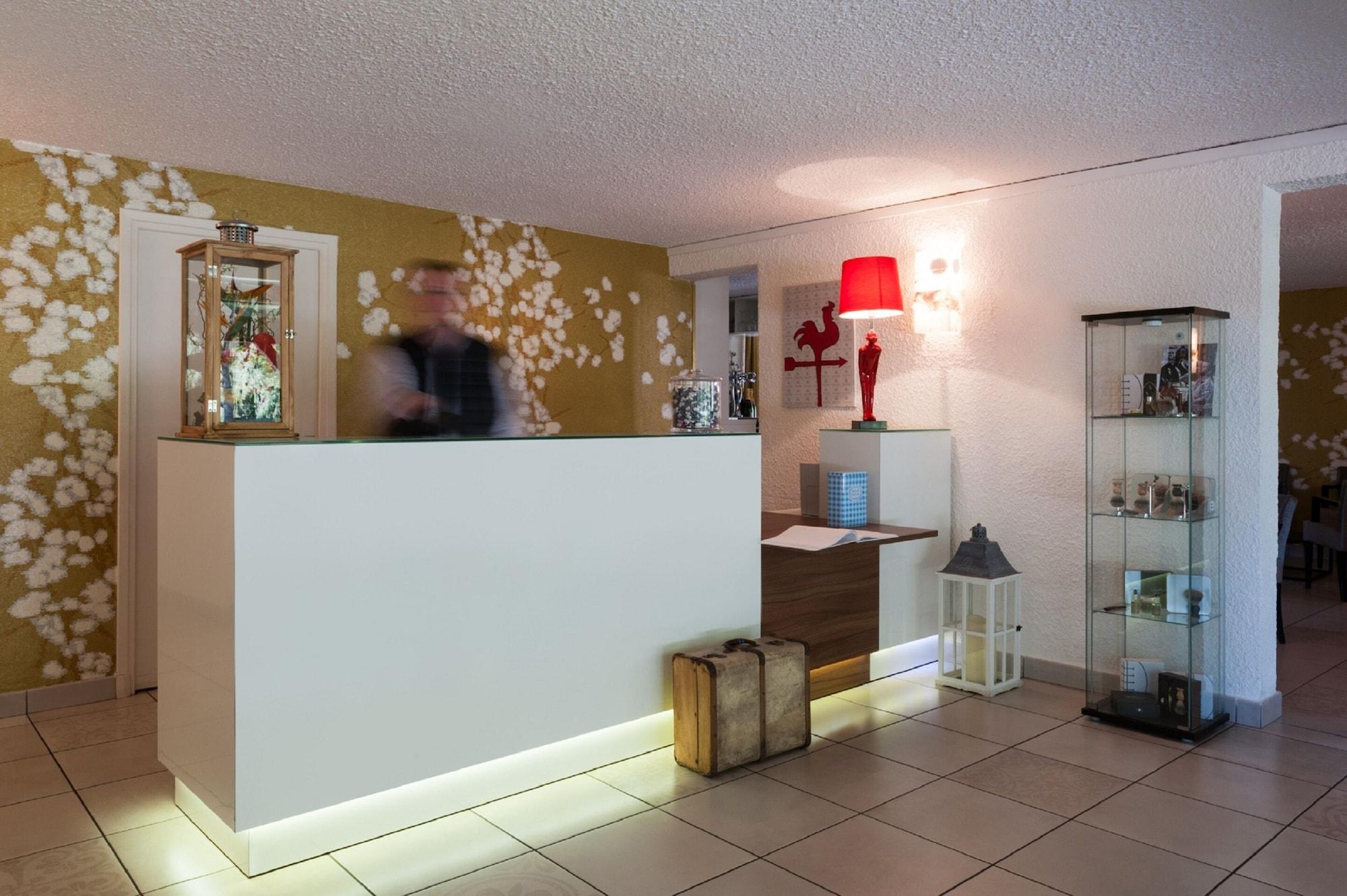 Vista Lobby Logis Le Clos St Eloi