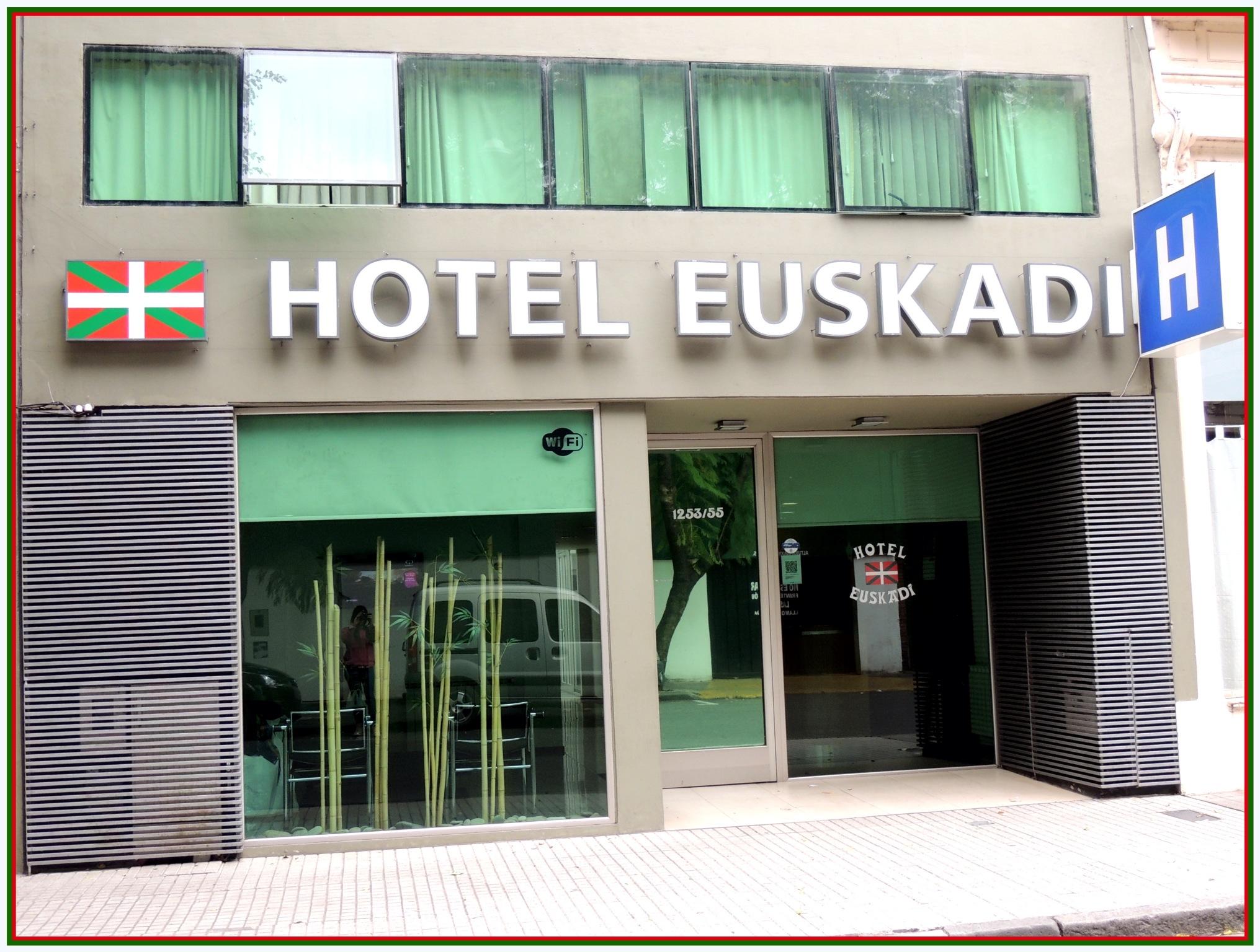 Vista Exterior Hotel Euskadi