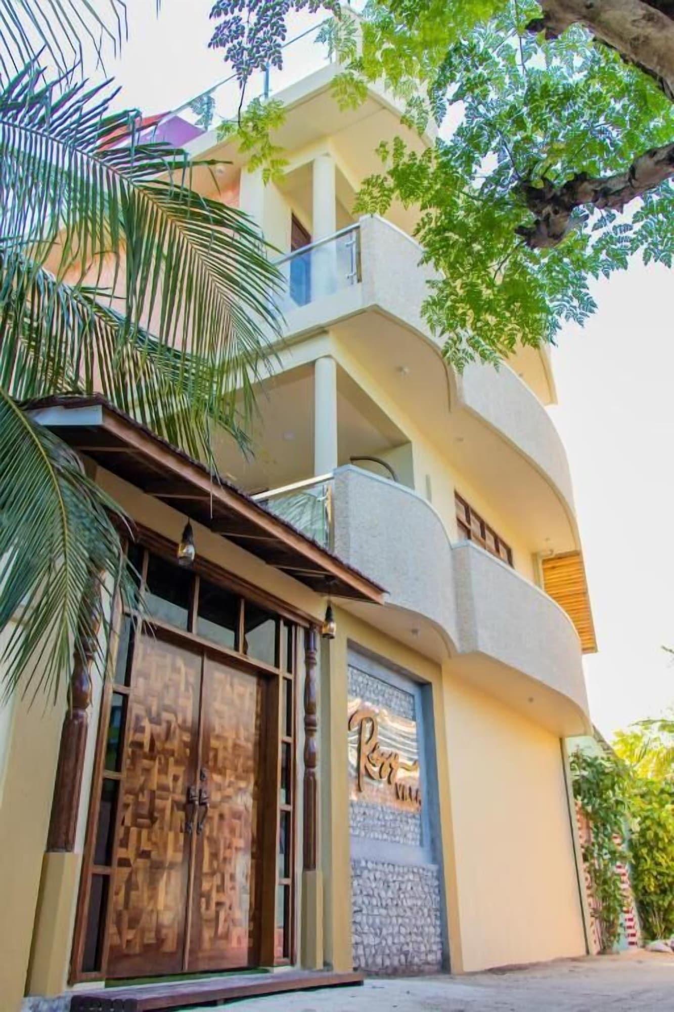 Vista Exterior Rosy Villa