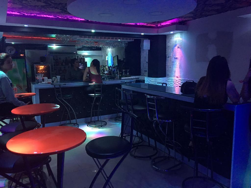 Bar/Salón Luis V