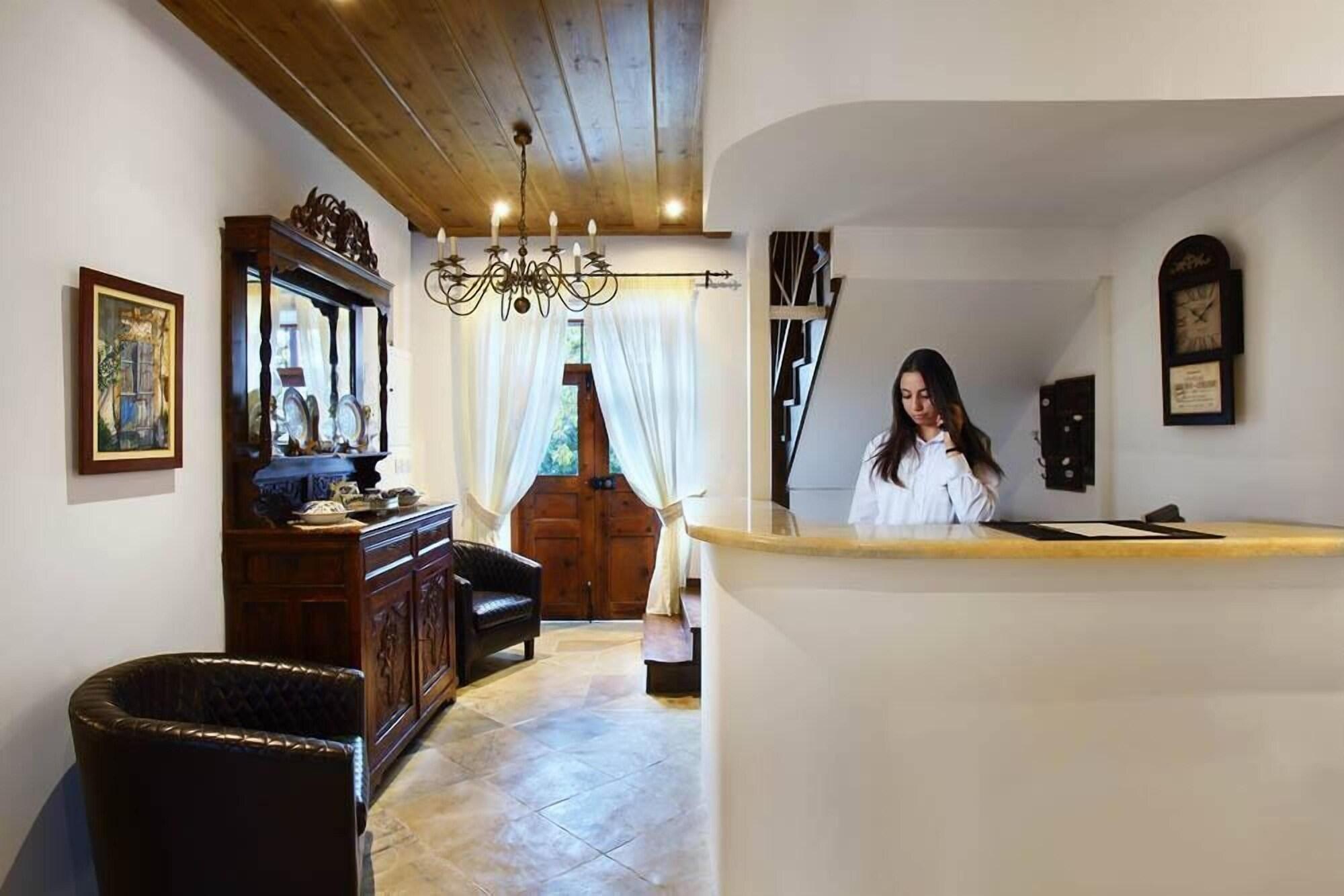 Vista Lobby Aristotelio Boutique Hotel