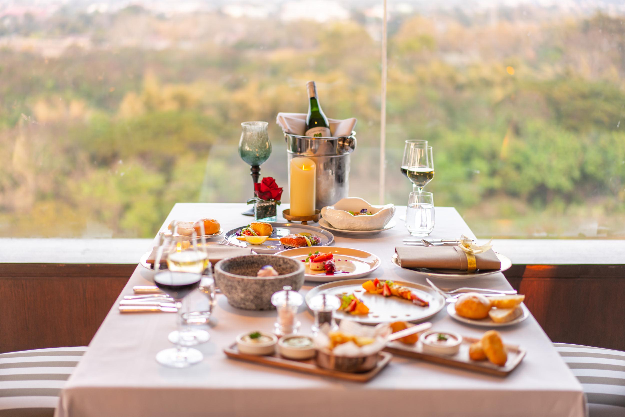 Restaurant The Riverie by Katathani